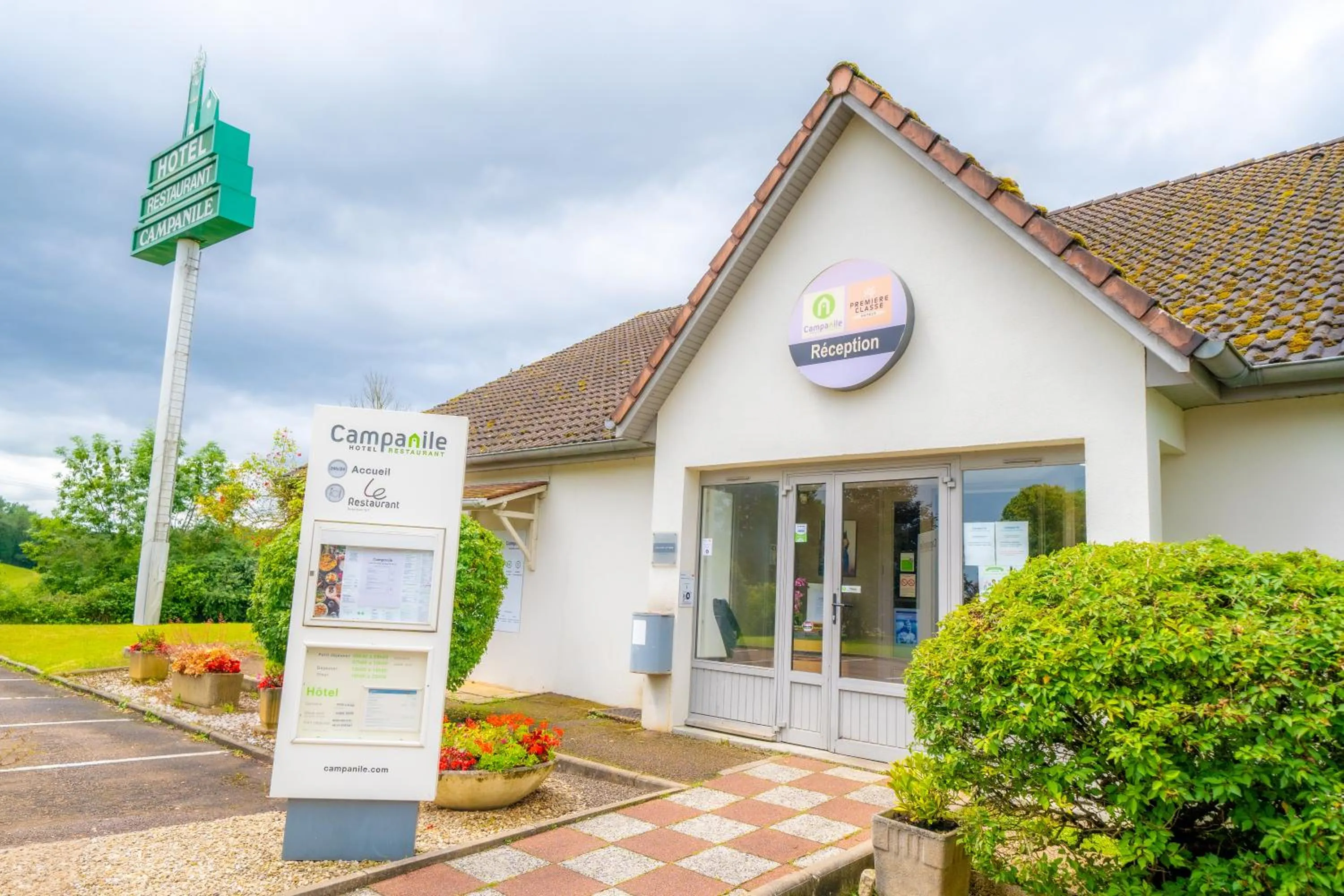 Property building in Campanile Avallon