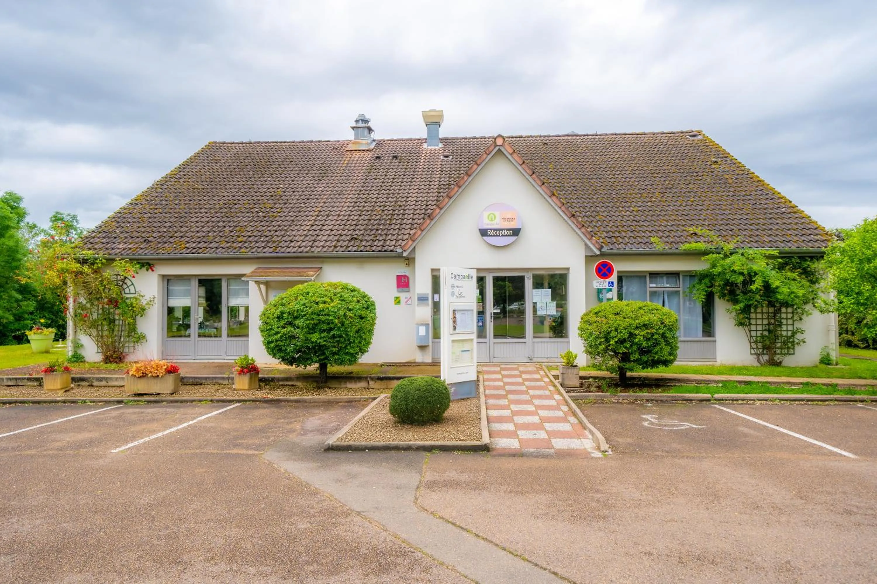 Property building in Campanile Avallon