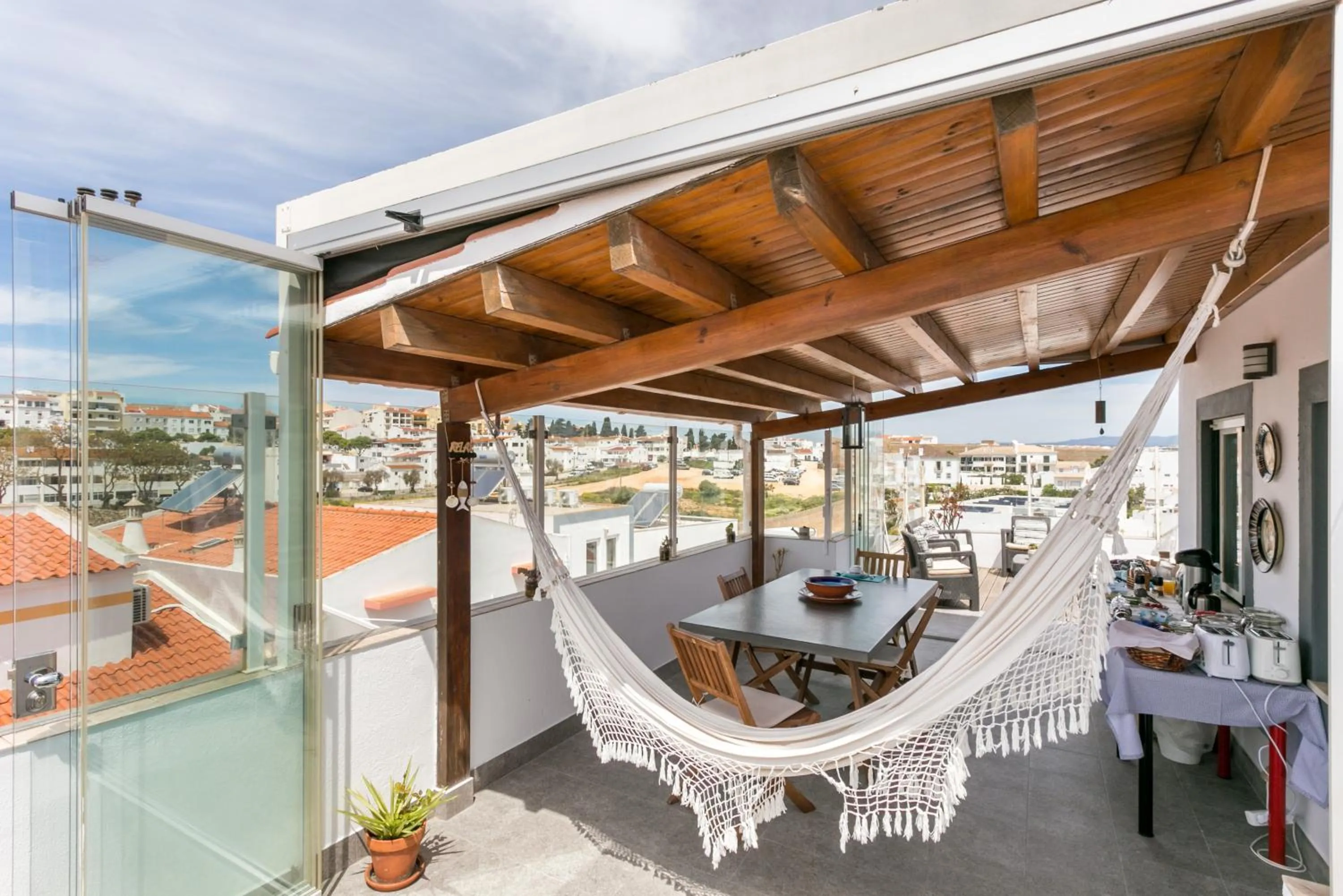 Balcony/Terrace in 3 Marias Garden House B&B