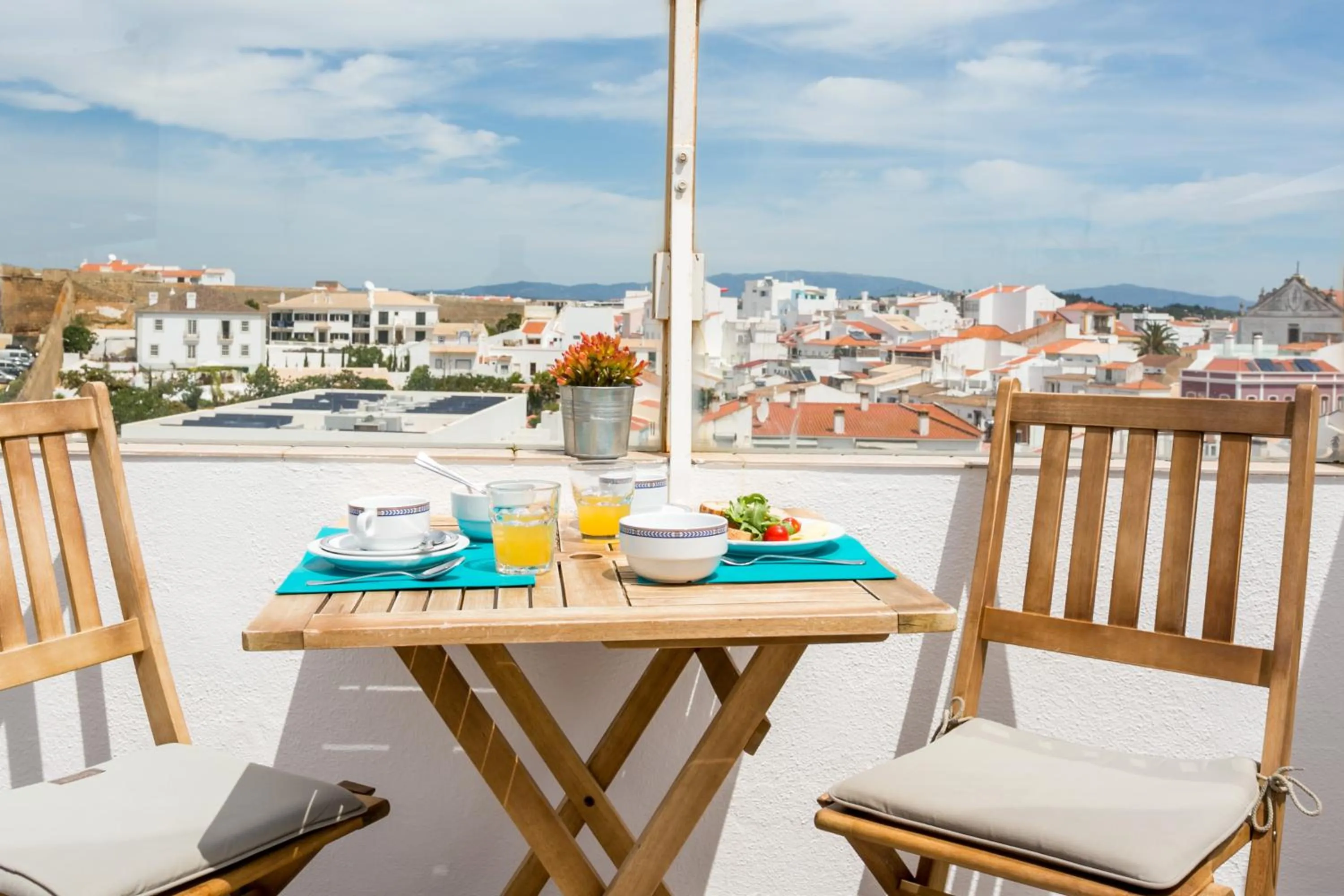Balcony/Terrace in 3 Marias Garden House B&B