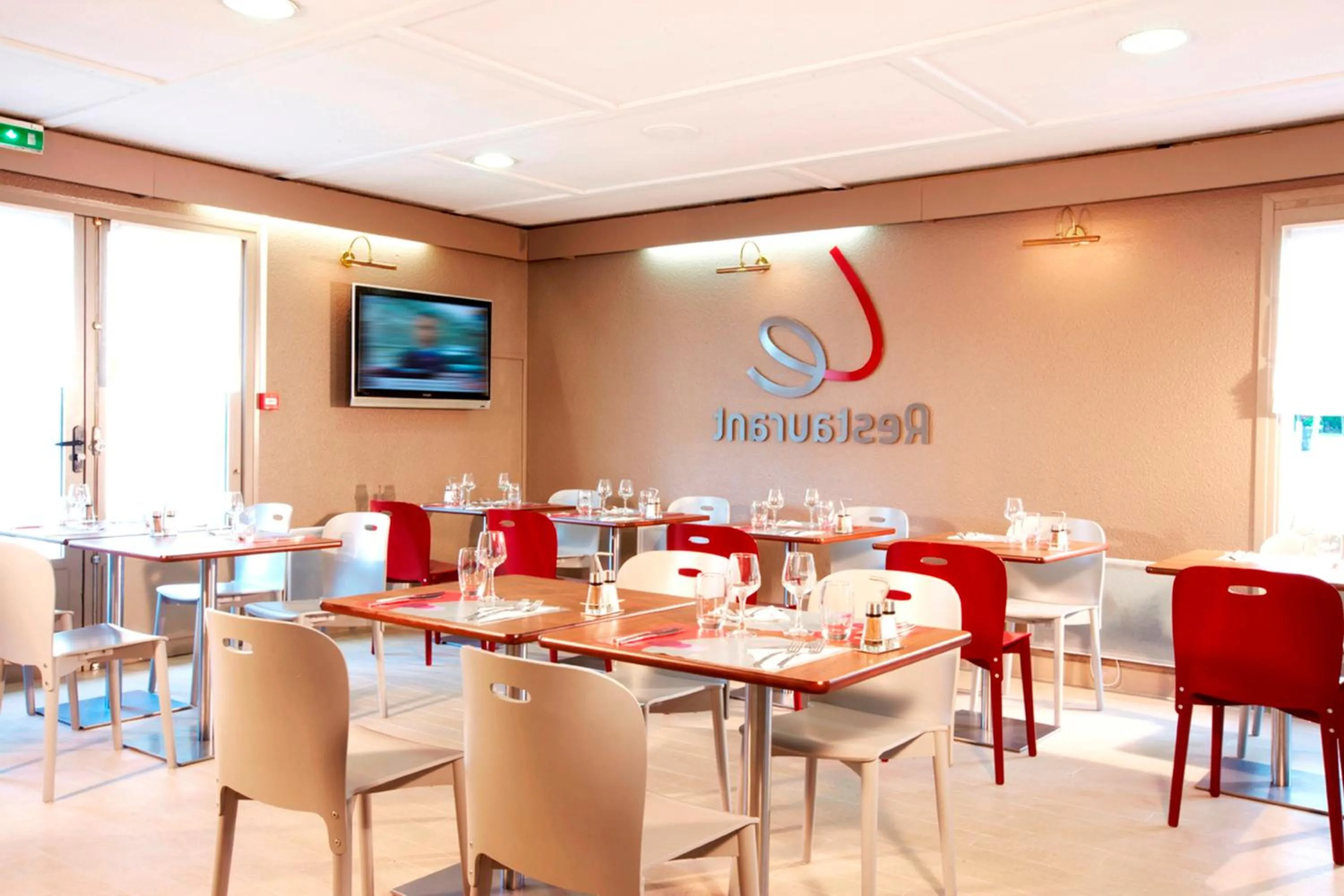 Restaurant/places to eat in Campanile Rennes Ouest Cleunay