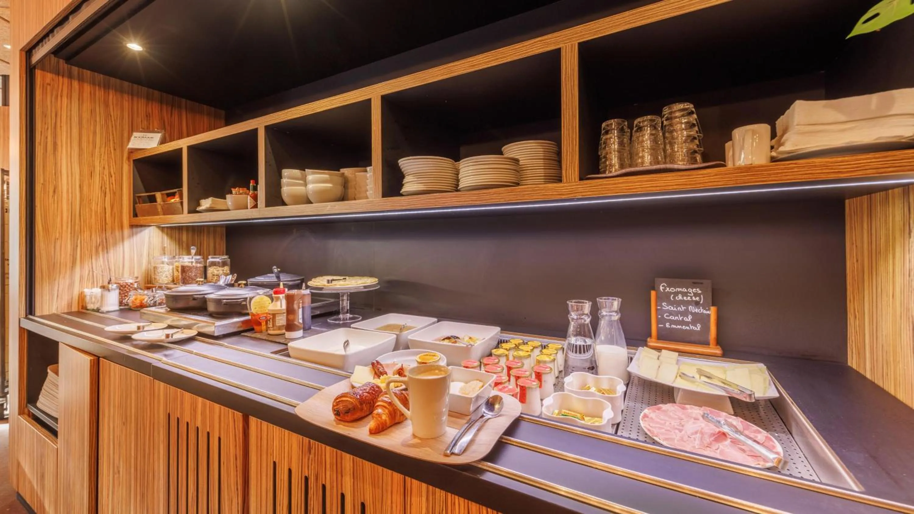 Property building in Campanile NATURE - Clermont-Ferrand Nord Riom