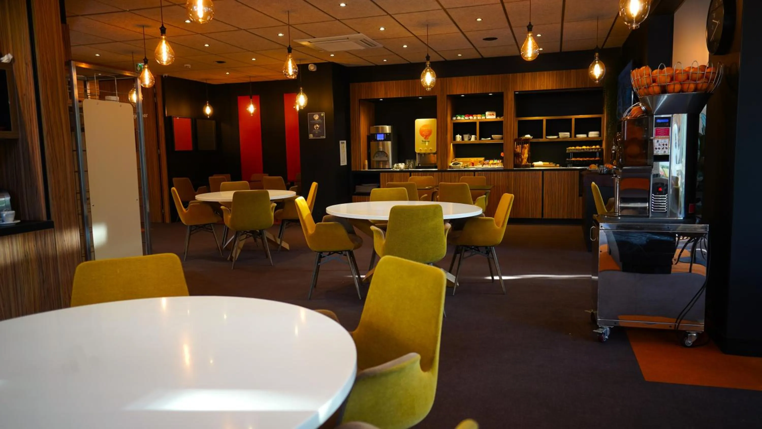 Breakfast in Campanile NATURE - Clermont-Ferrand Nord Riom