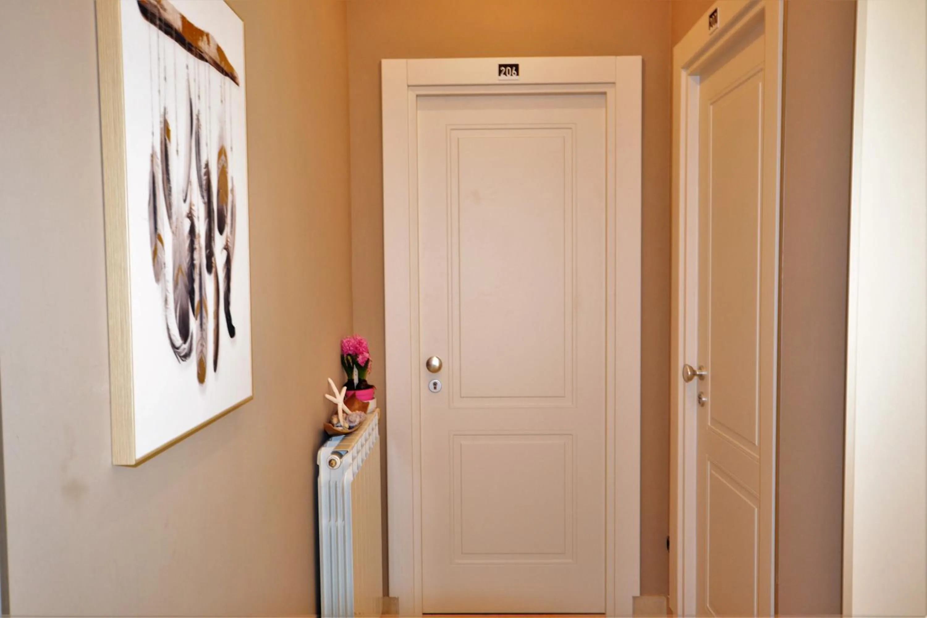 Decorative detail in Gold Hotel