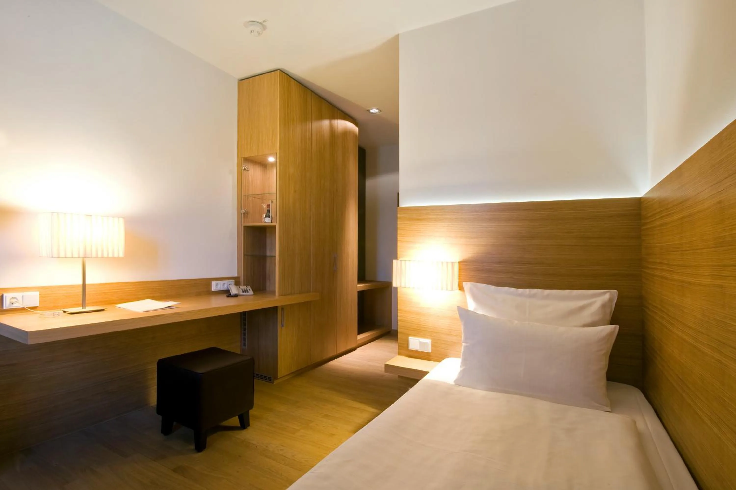 Bedroom, Bed in Hotel Thalmair