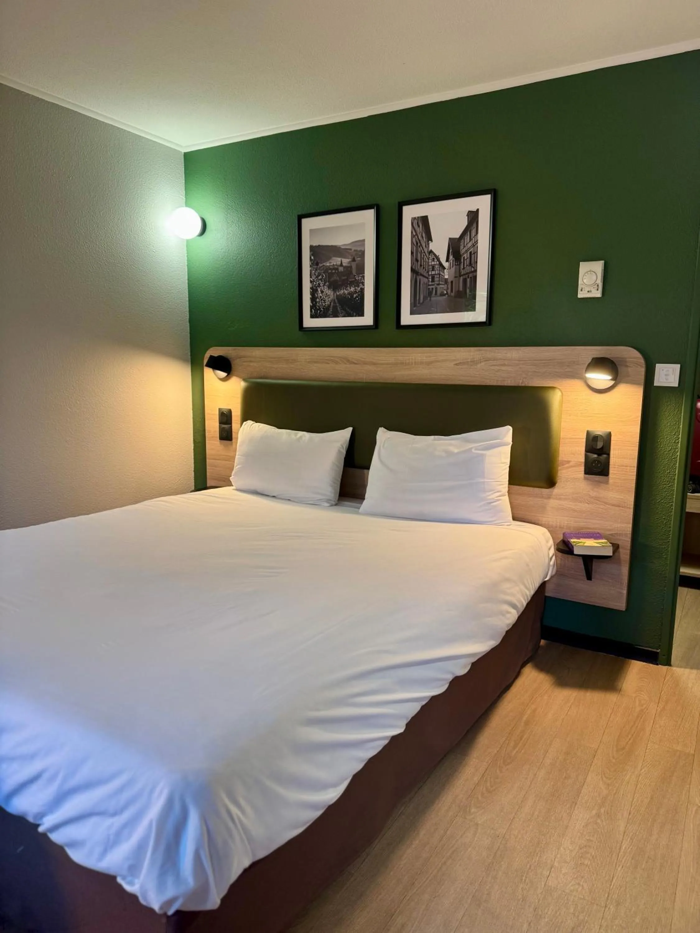 Bed in Kyriad Direct Haguenau