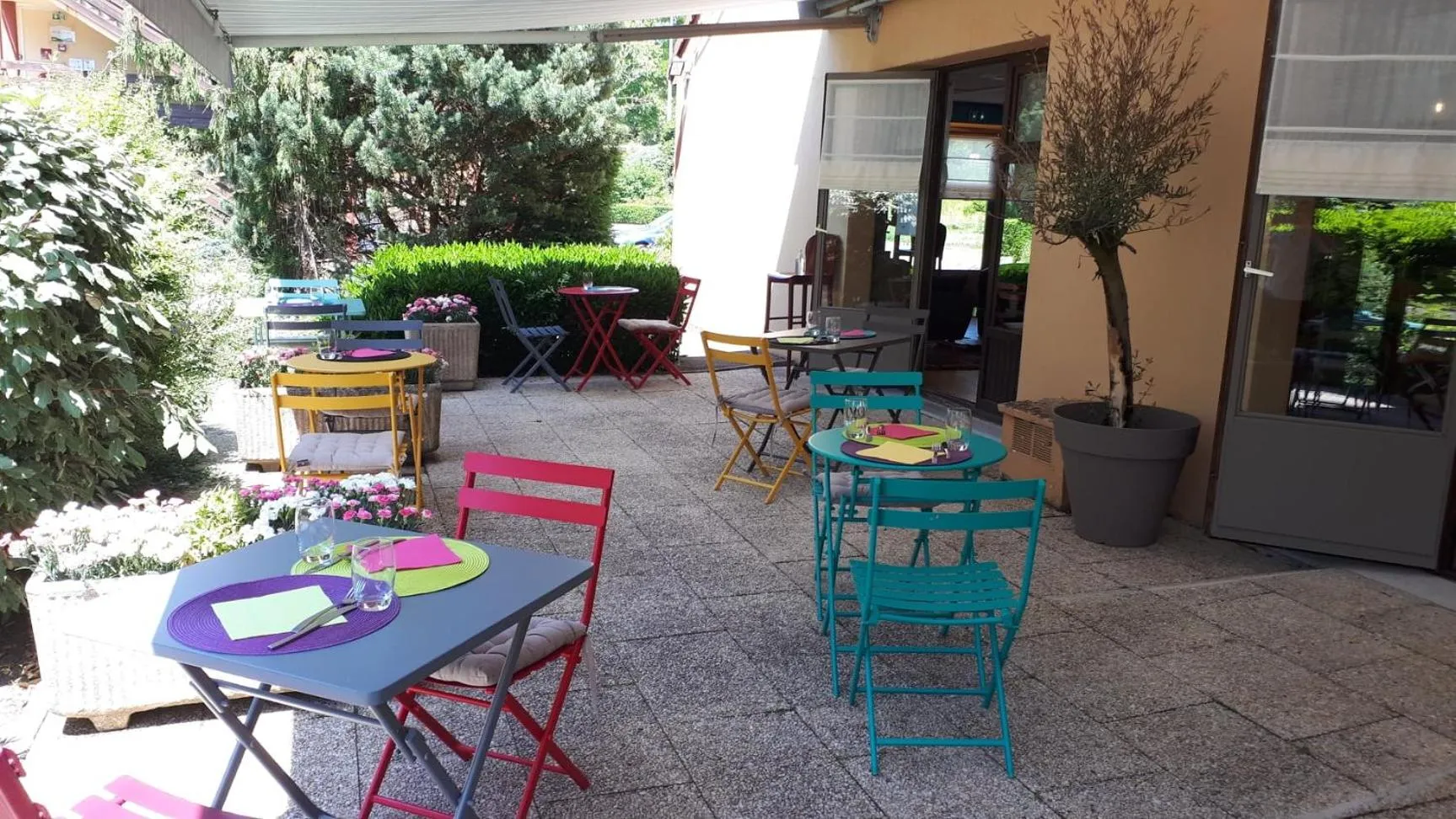 Patio in Kyriad Direct Haguenau