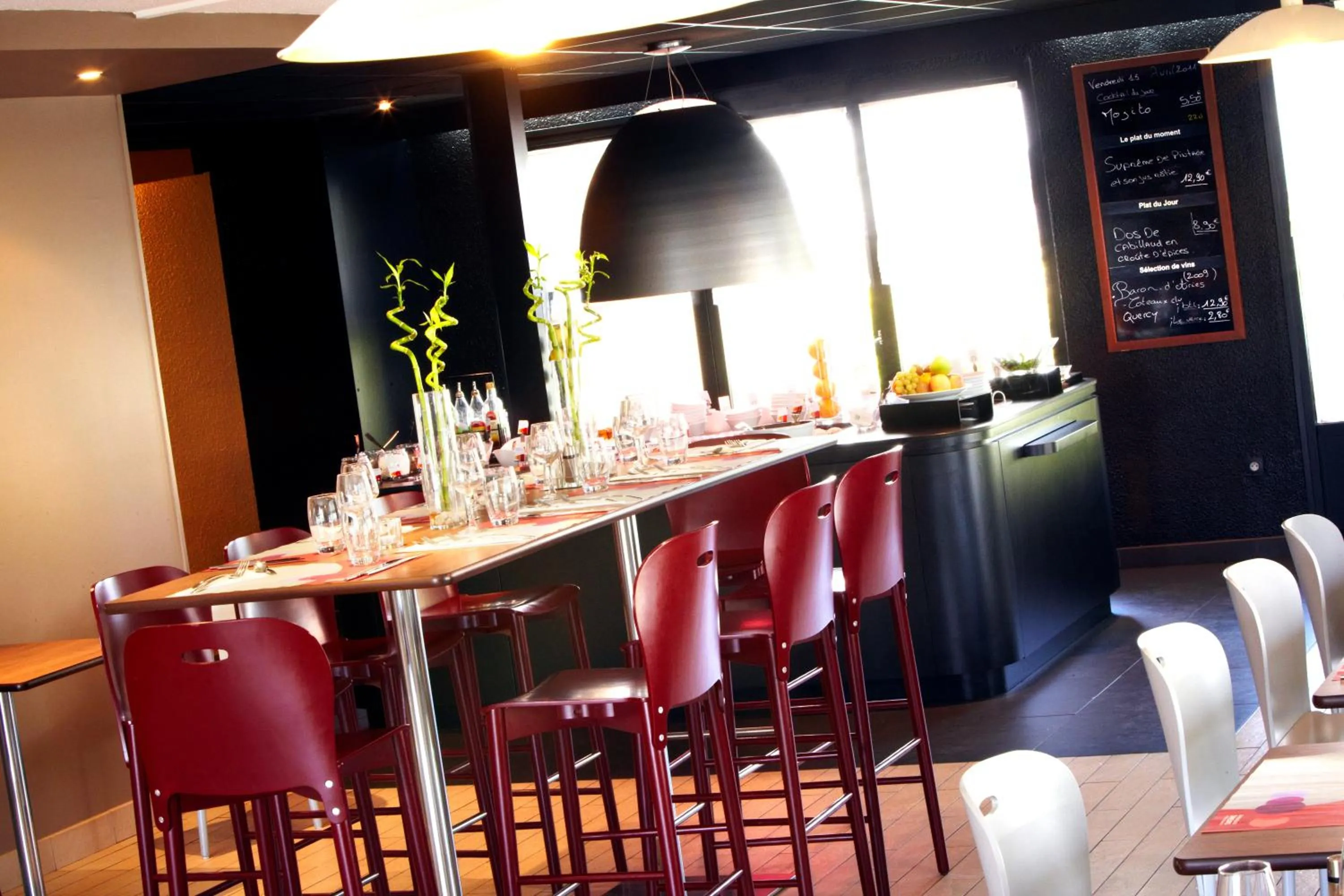 Restaurant/places to eat in Campanile Bordeaux Ouest - Le Bouscat