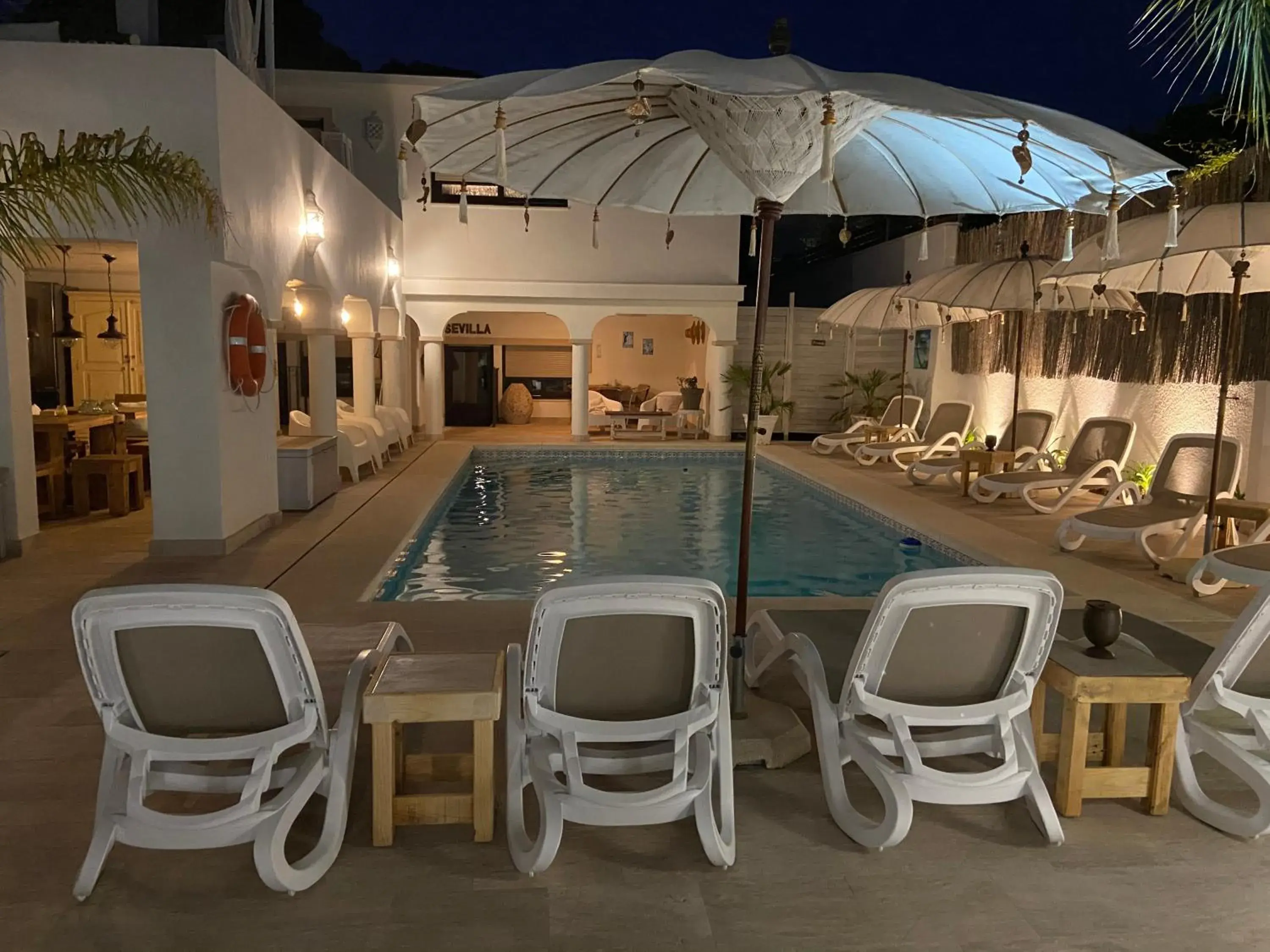 Casa Holandaluzas Marbella near Beach, with salt water Pool and private parking Casa Holandaluzas Marbella near Beach, with salt water Pool and private parking