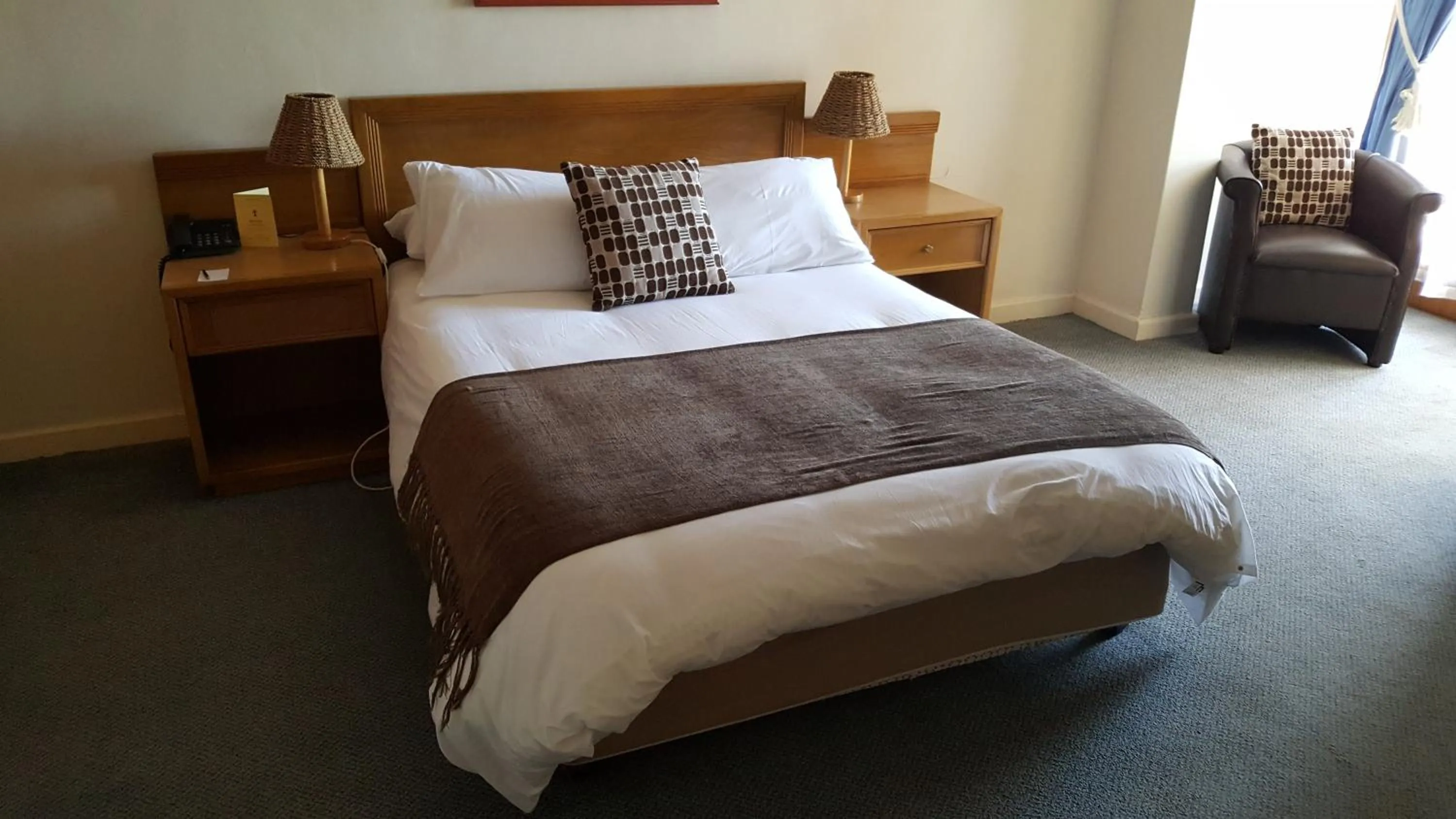 Bedroom, Bed in Lamberts Bay Hotel