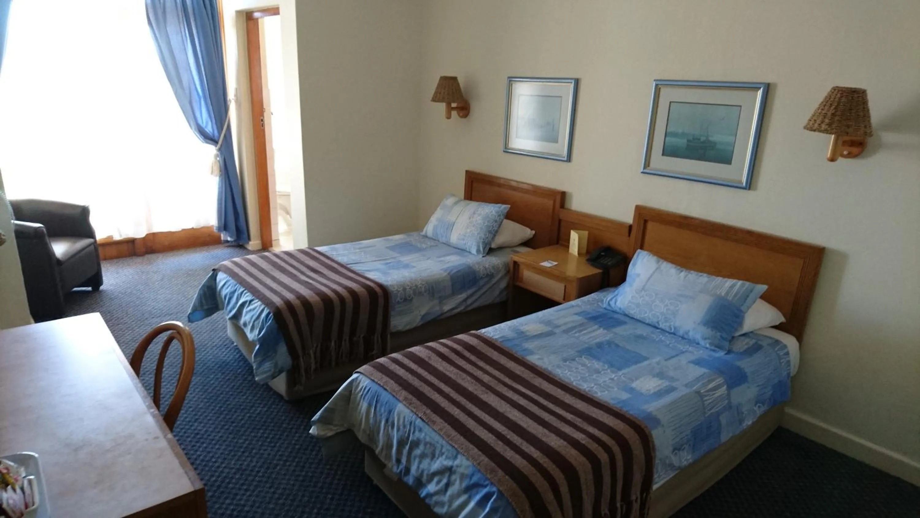 Bedroom, Bed in Lamberts Bay Hotel