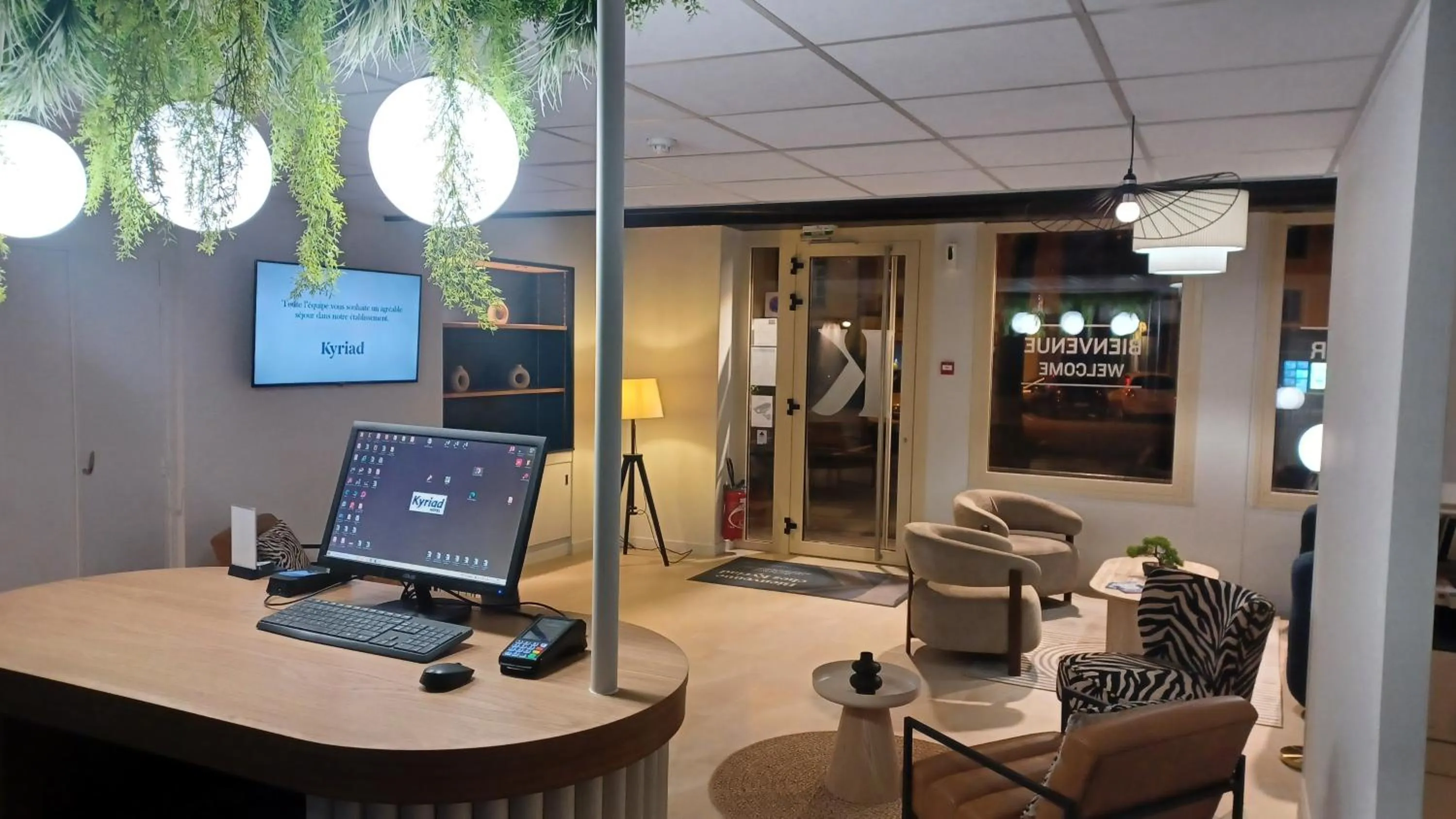 Lobby or reception in Kyriad Chalon-Sur-Saone Centre