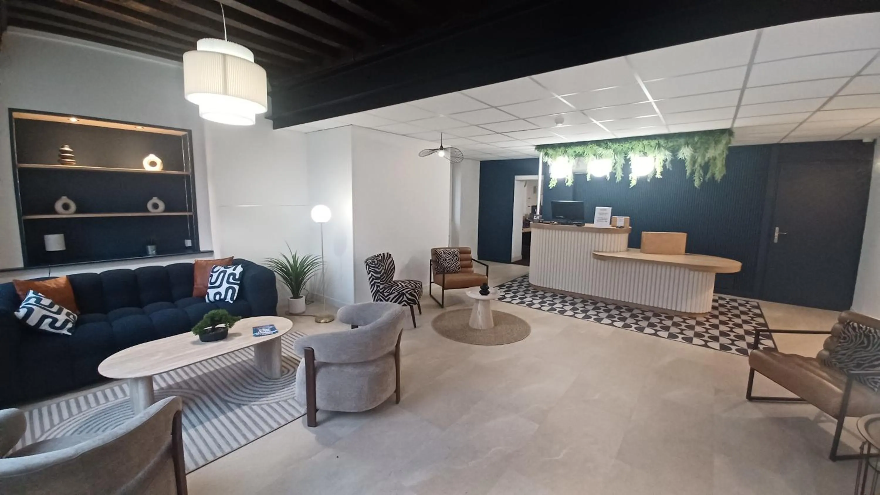 Lobby or reception in Kyriad Chalon-Sur-Saone Centre