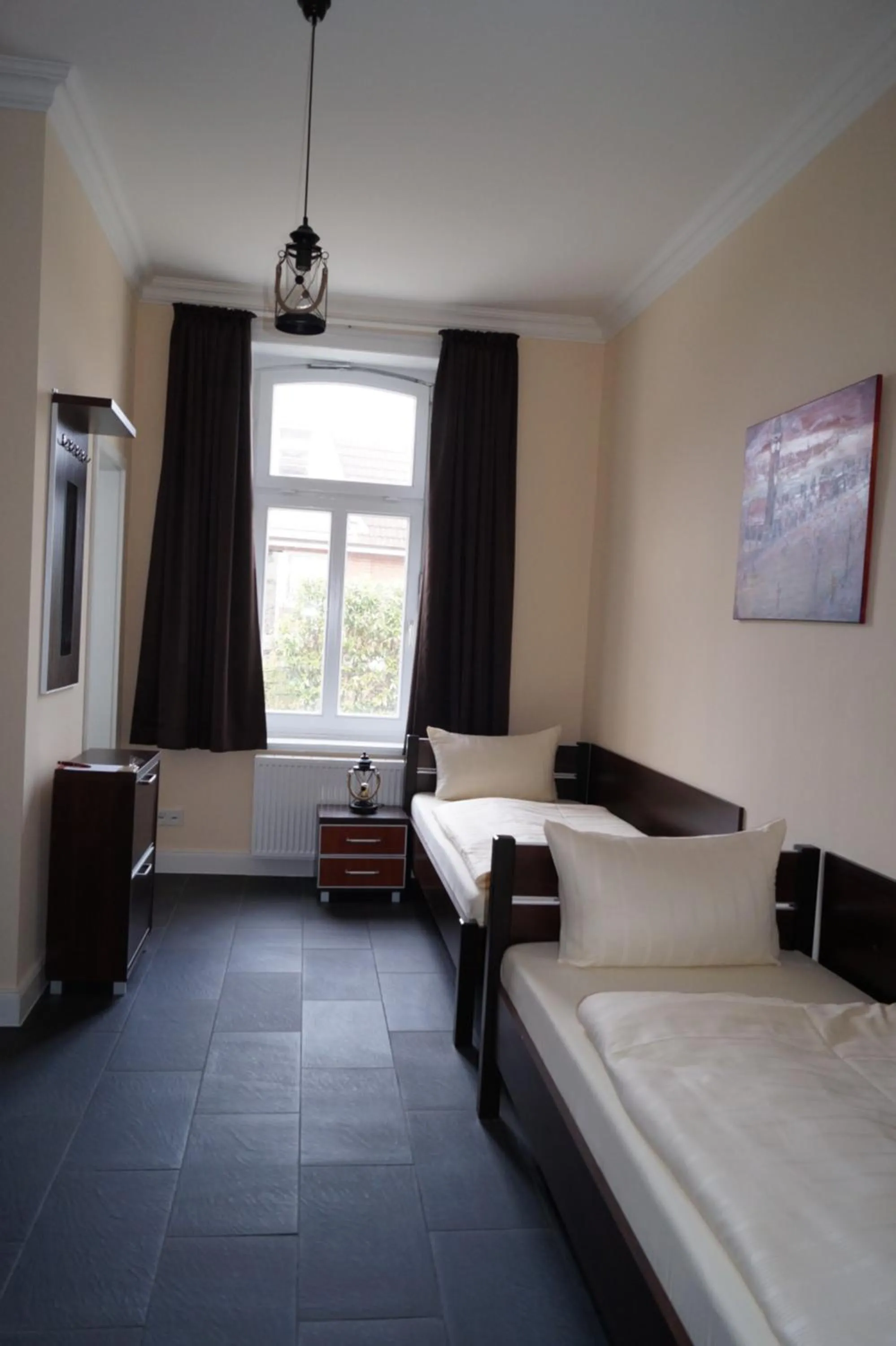 Photo of the whole room, Bed in MY-BED Hamburg