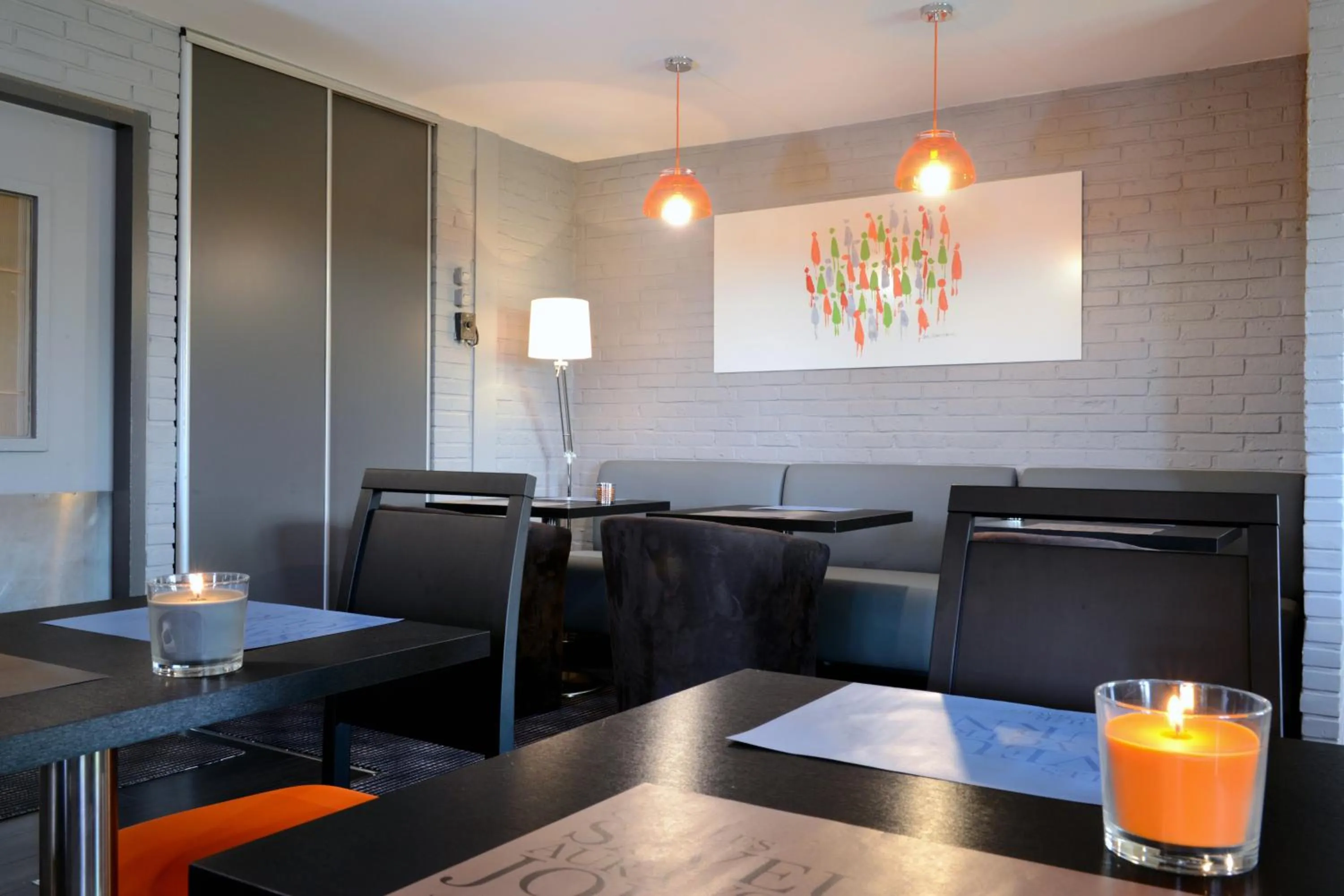 Lounge or bar in Hotel inn Dijon-Quetigny