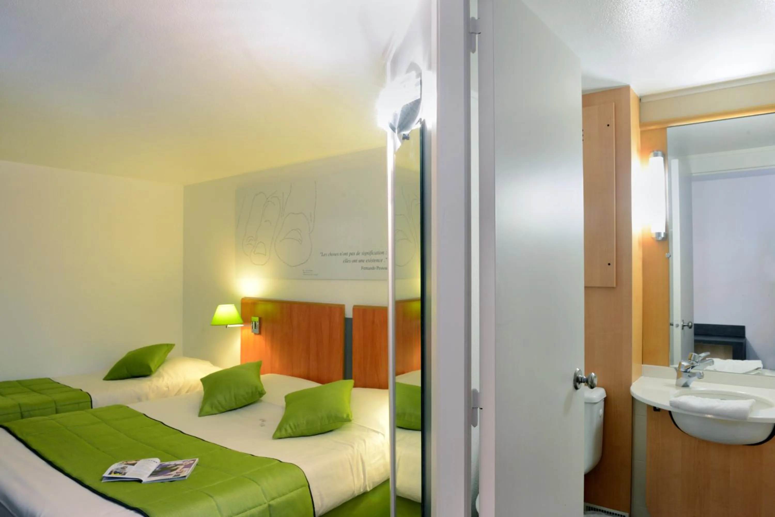 Bedroom, Bed in Hotel inn Dijon-Quetigny
