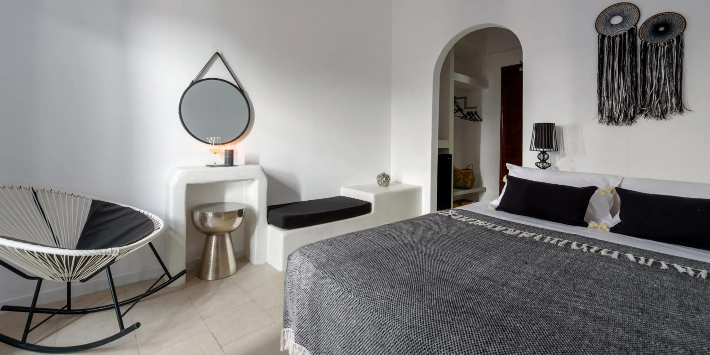 Bedroom, Bed in Aegeeis