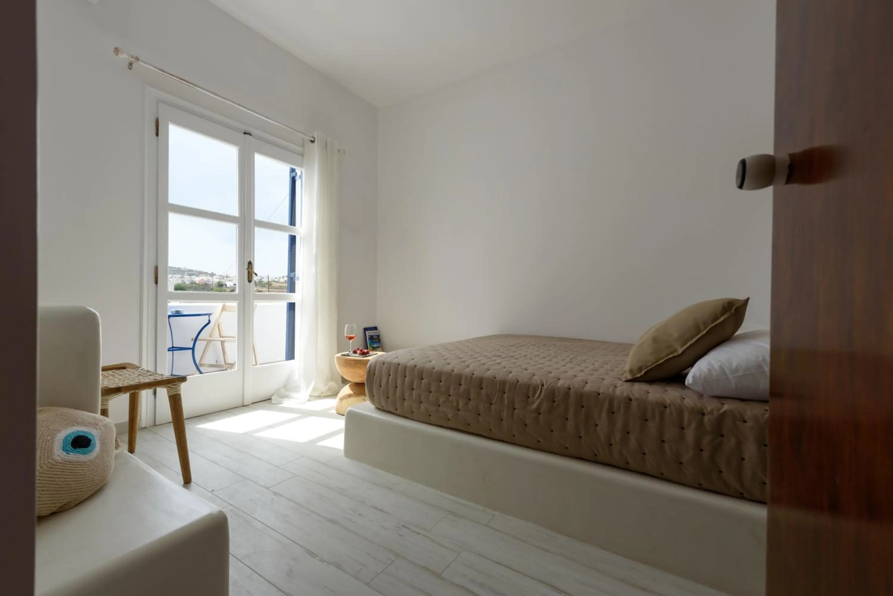 Bedroom, Bed in Aegeeis