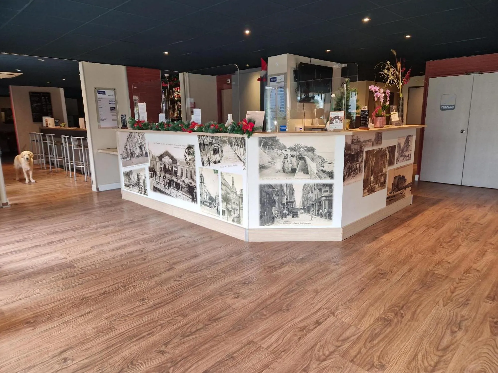 Kyriad Toulon Est Hyeres La Garde