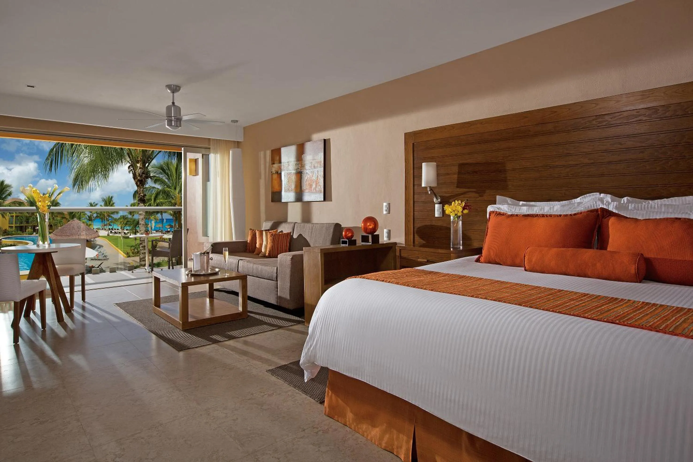 Photo of the whole room, Bed in Secrets Aura Cozumel - Adults Only