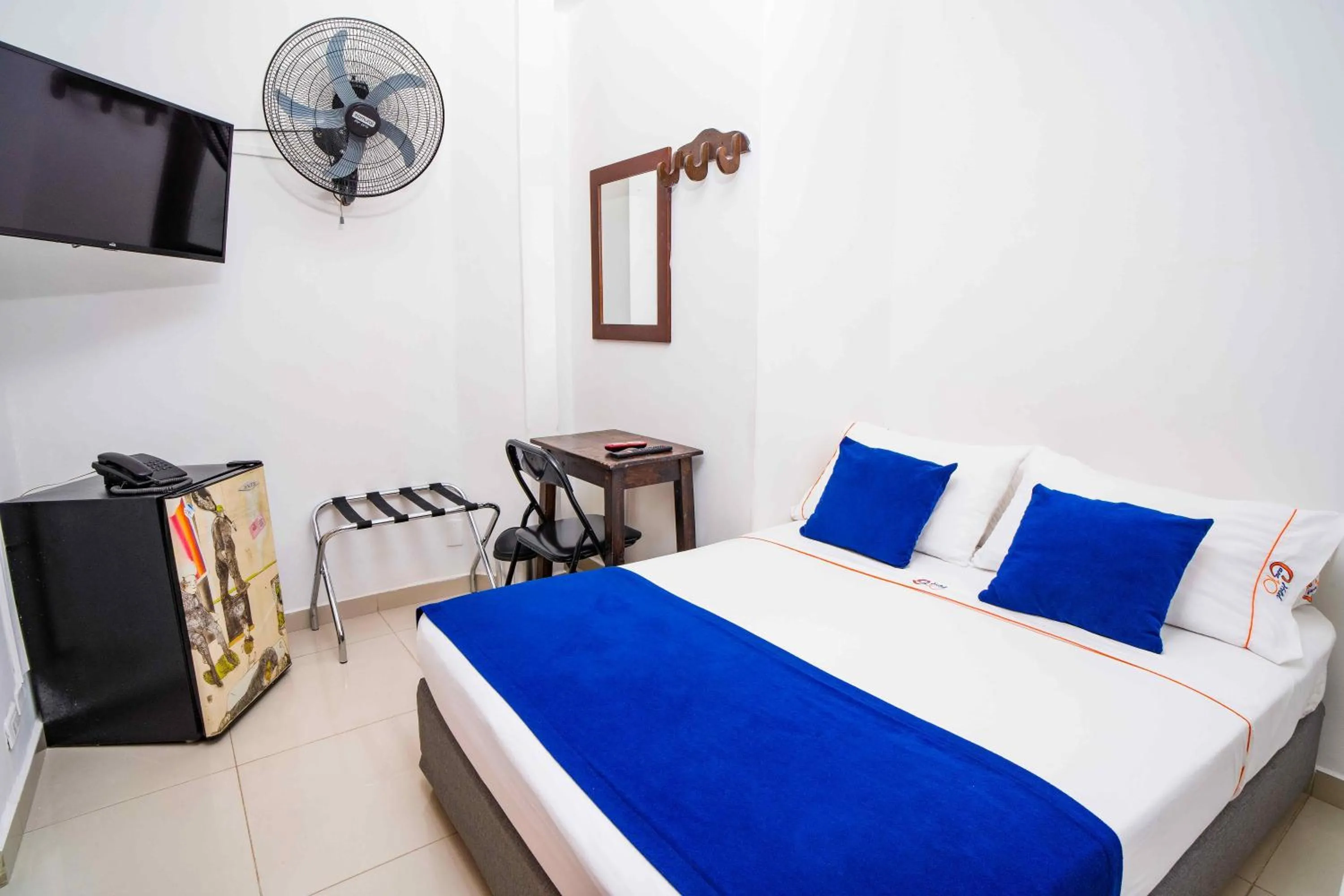 fireplace, Bed in Hotel Casa 10