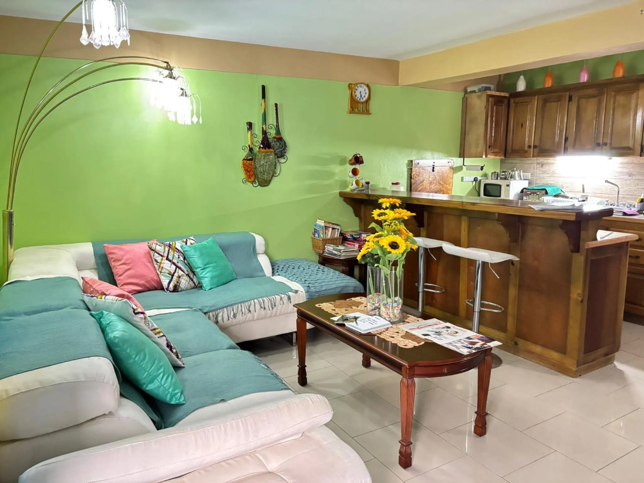 Living room in Matthew's Miracle View