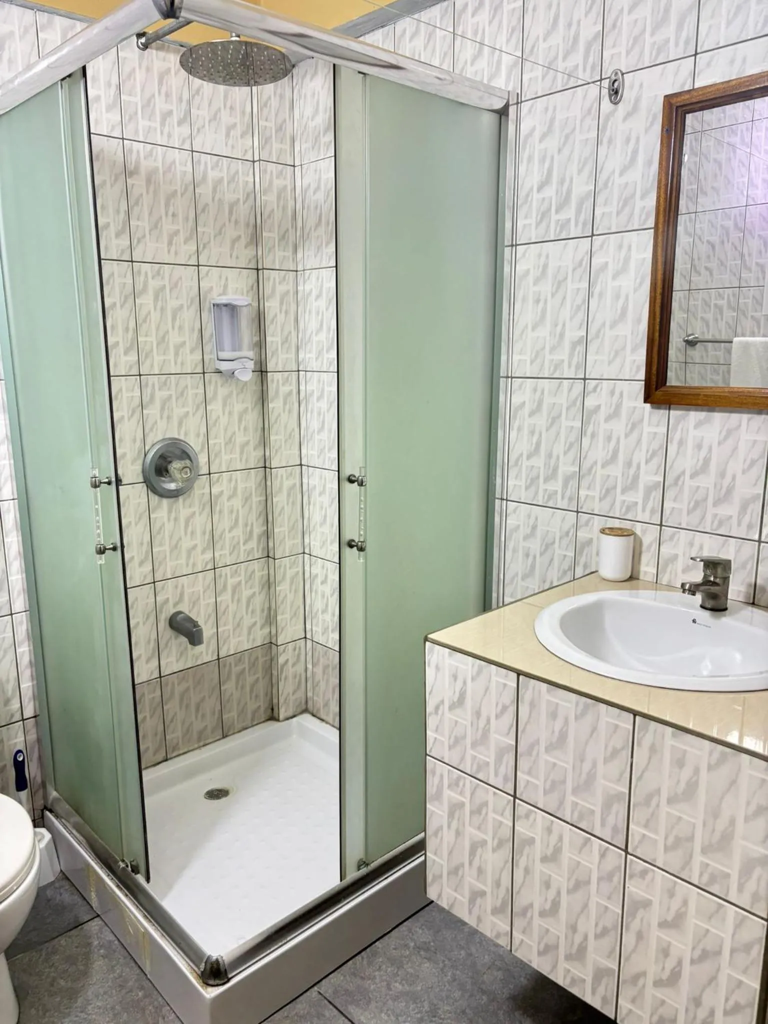 Bathroom in Matthew's Miracle View