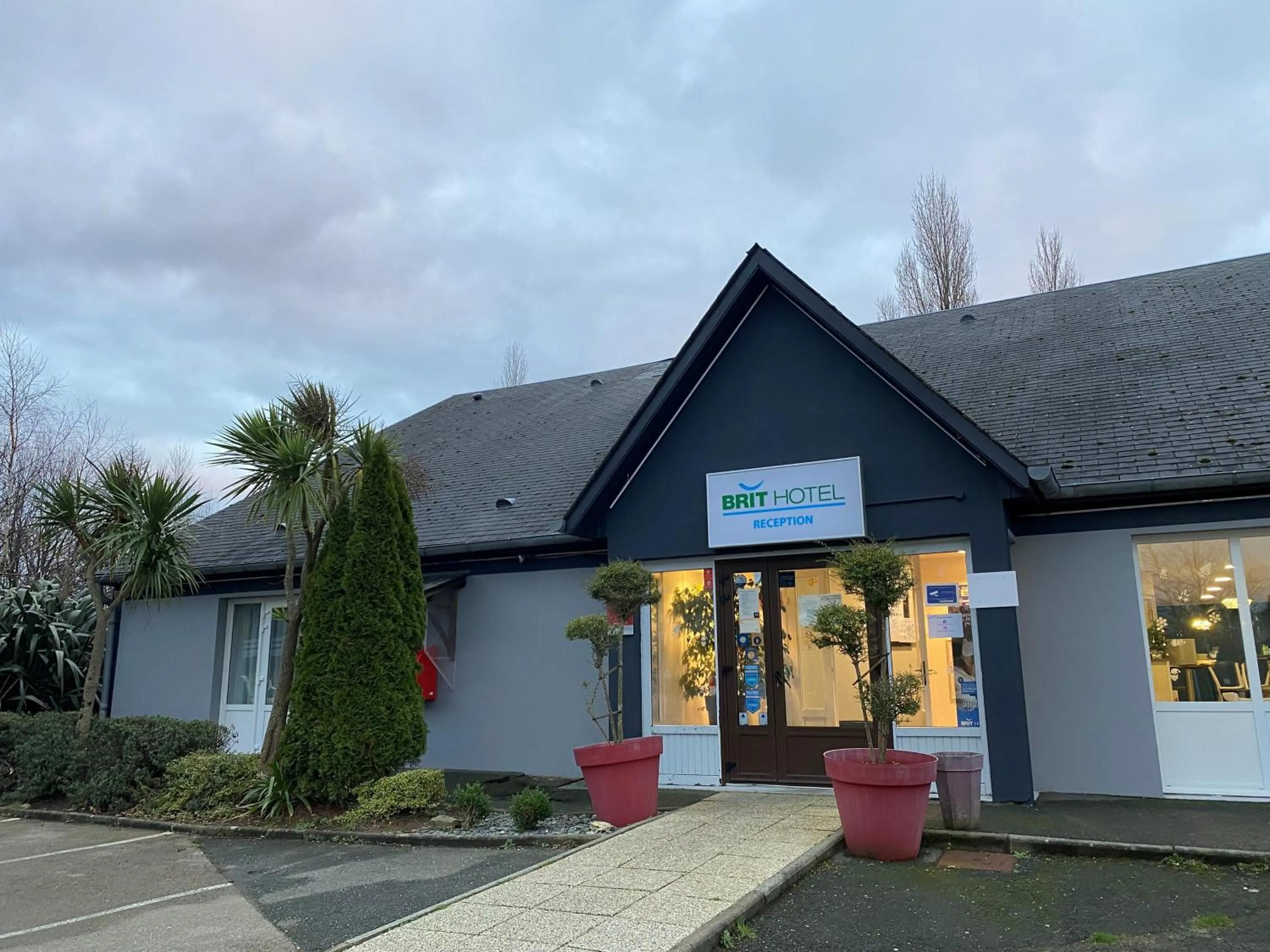 Property building in BRIT HOTEL Confort MORLAIX