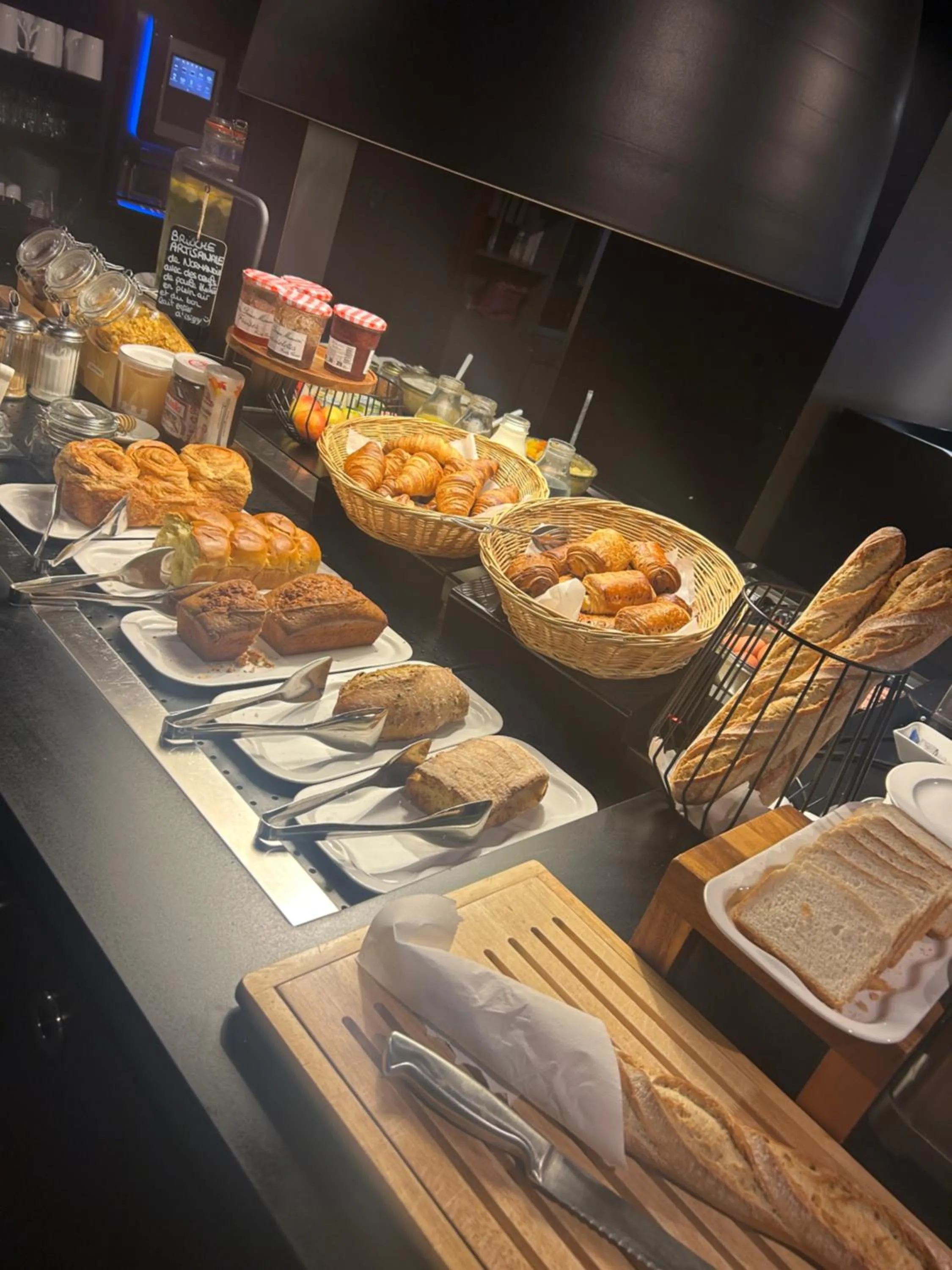 Buffet breakfast in Campanile Conflans-Sainte-Honorine