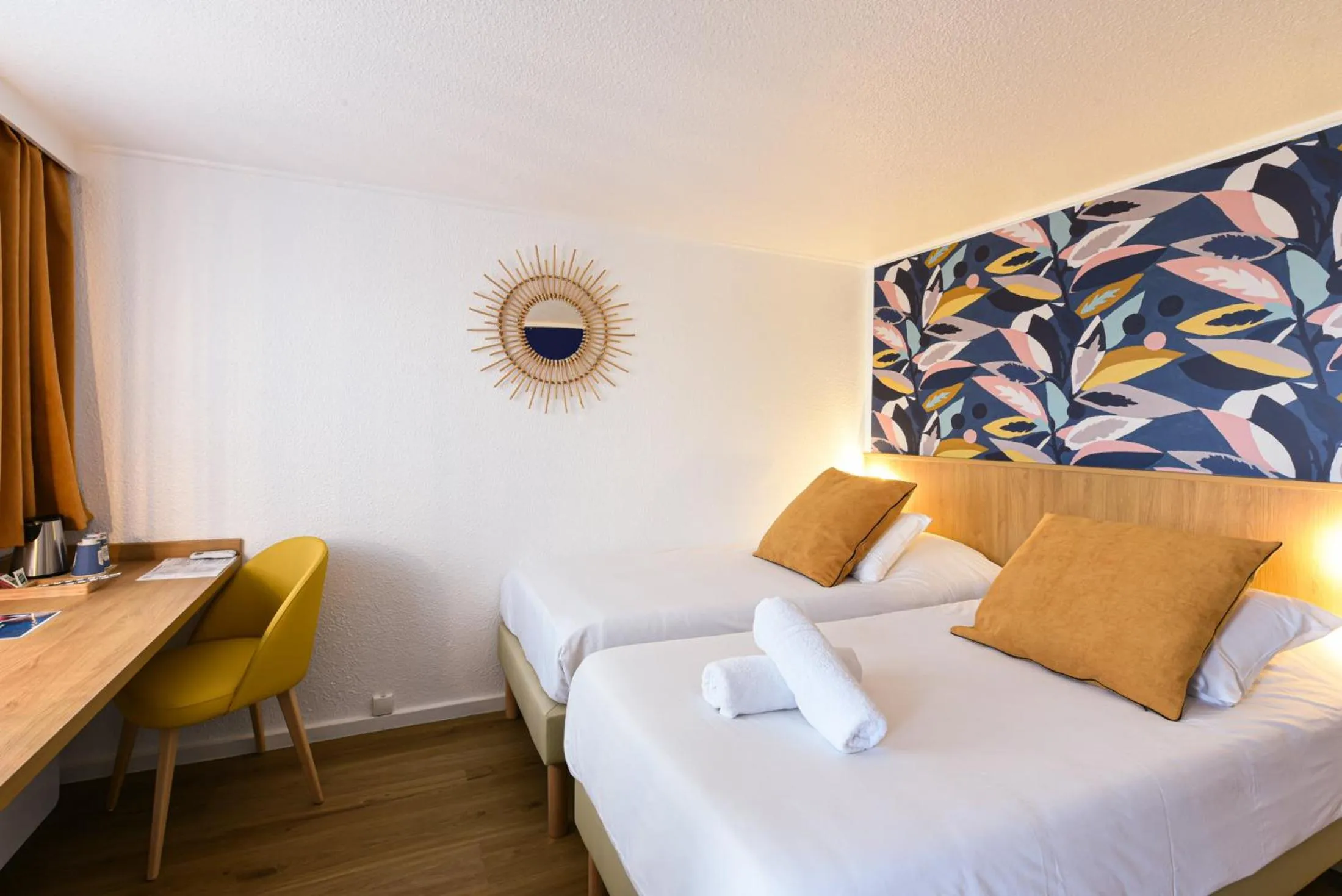 Bedroom, Bed in Kyriad Villeneuve Saint Georges - Hôtel rénové