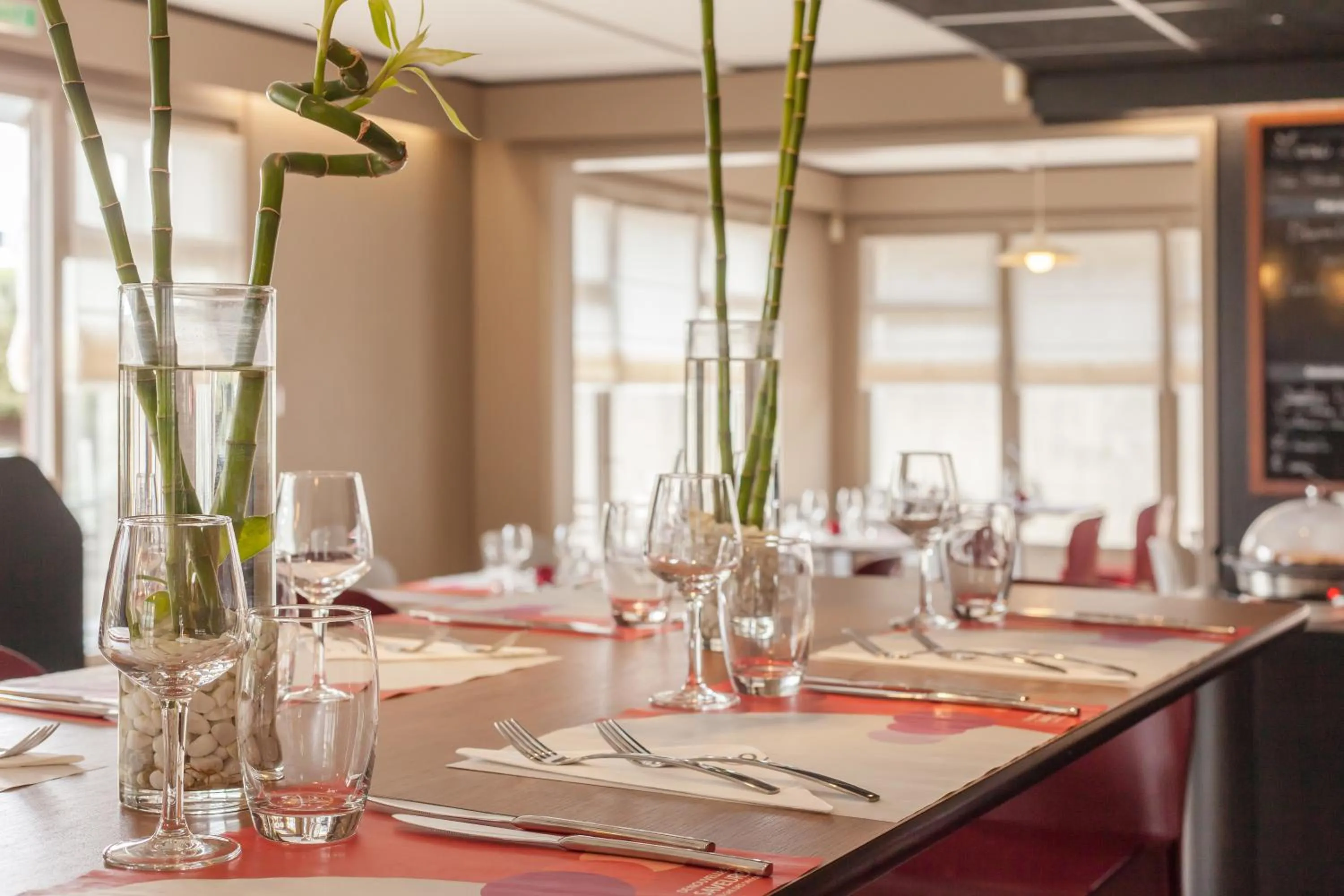 Restaurant/places to eat in Campanile Poitiers