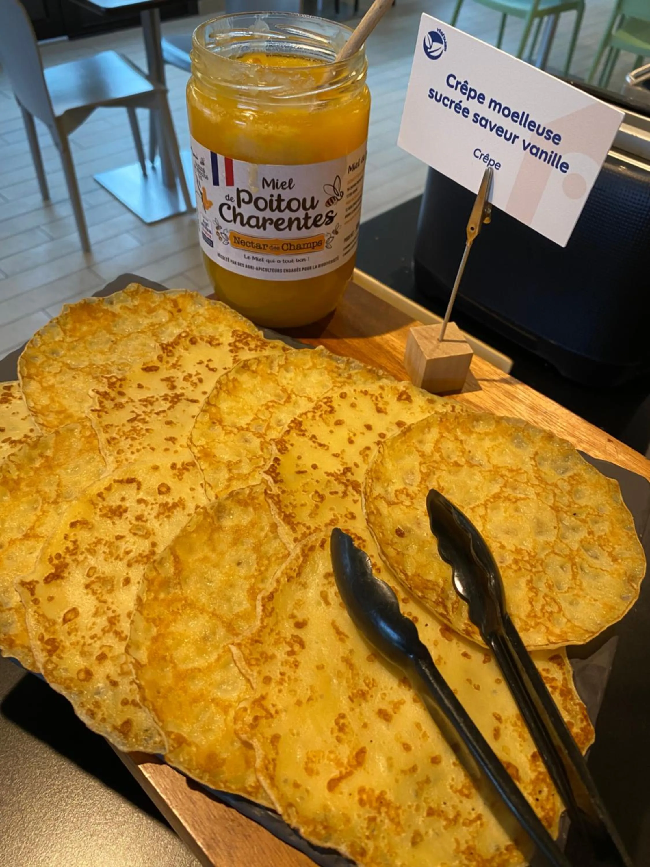 Breakfast in Campanile La Rochelle Nord - Puilboreau Chagnolet