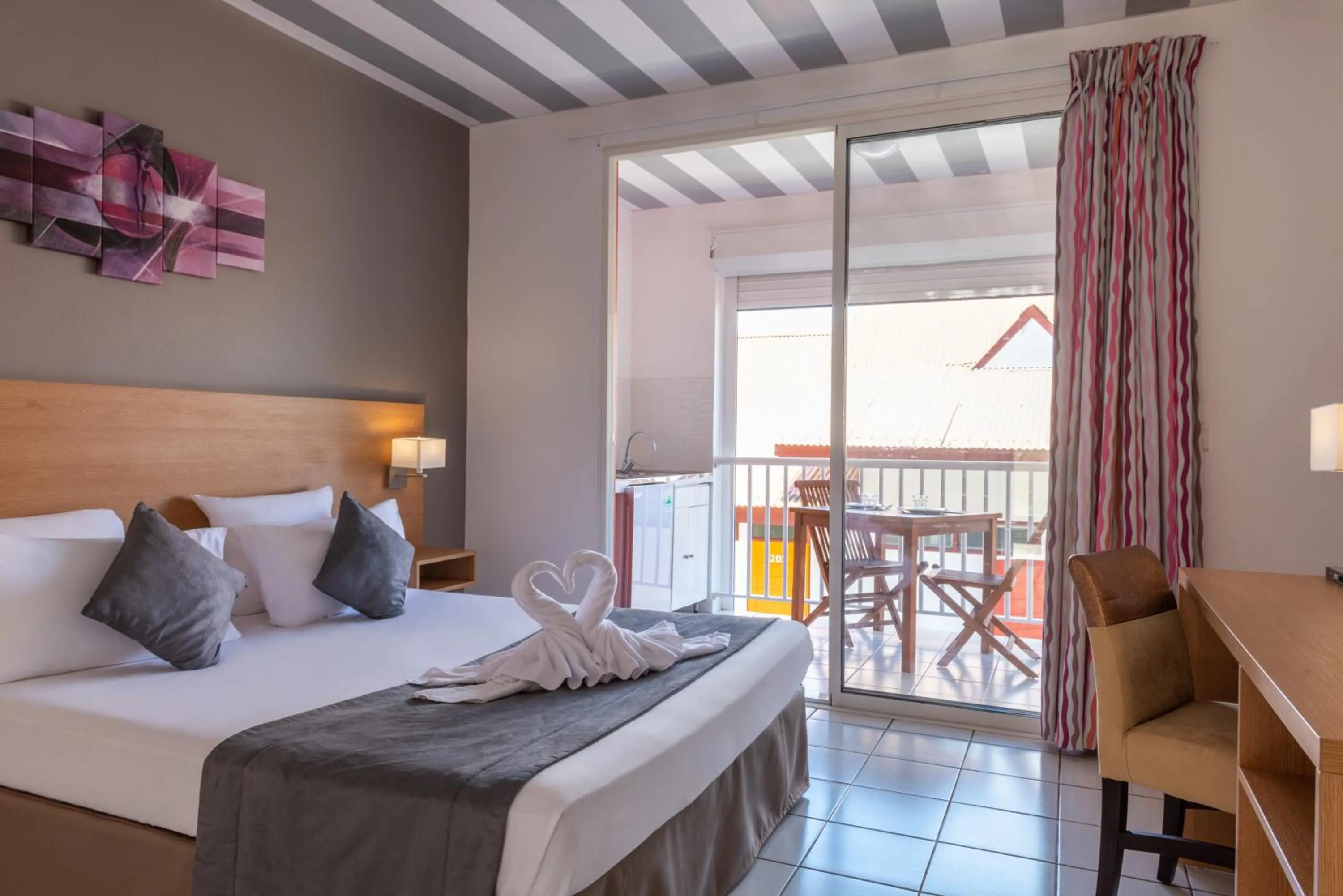 Bed in The Originals City, Hôtel Belova, Cayenne Sud