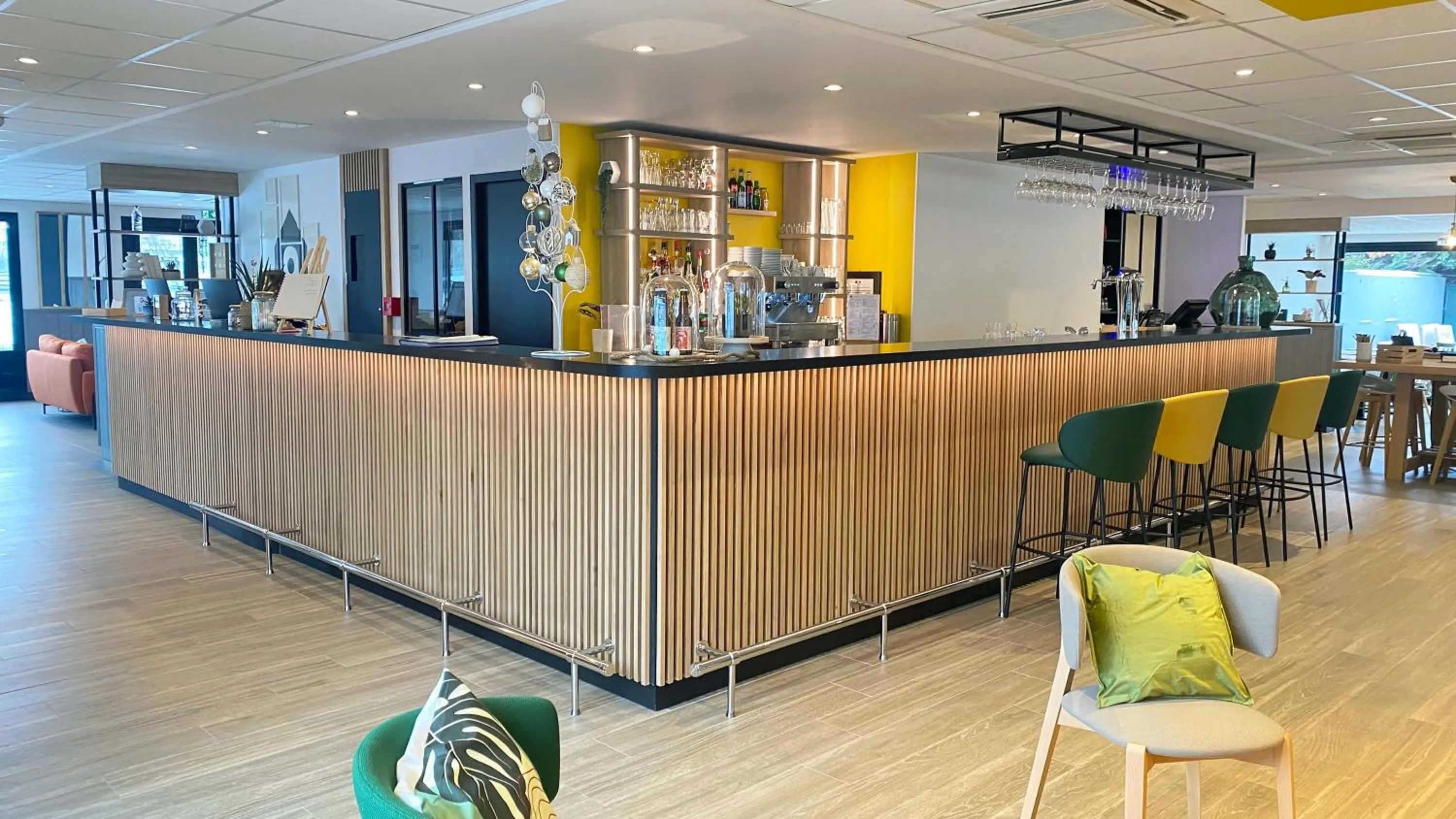 Lobby or reception in Campanile Saint-Étienne Nord La Terrasse