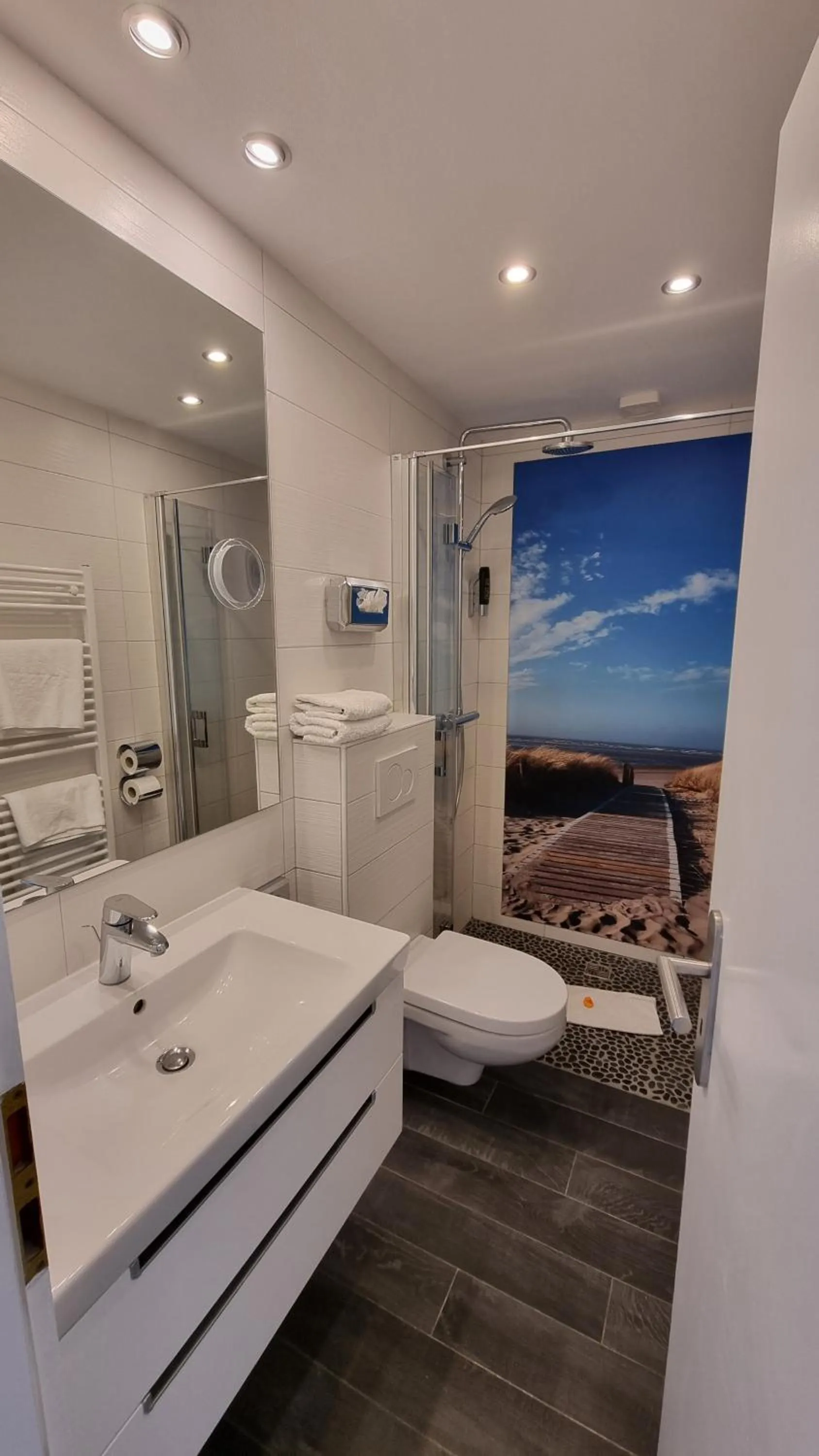 Bathroom in Akzent Hotel Strandhalle