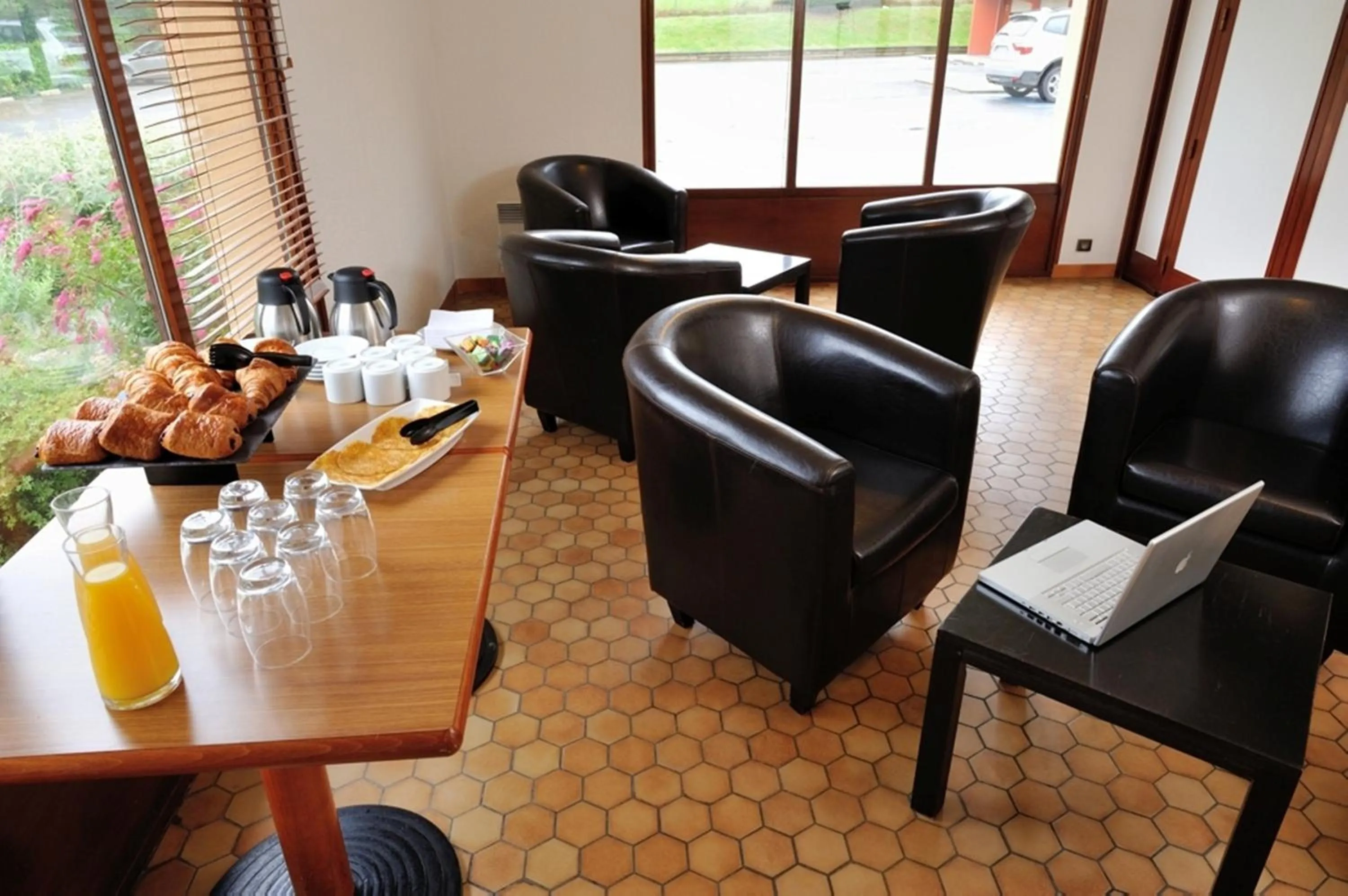 Business facilities in Kyriad Direct Soissons
