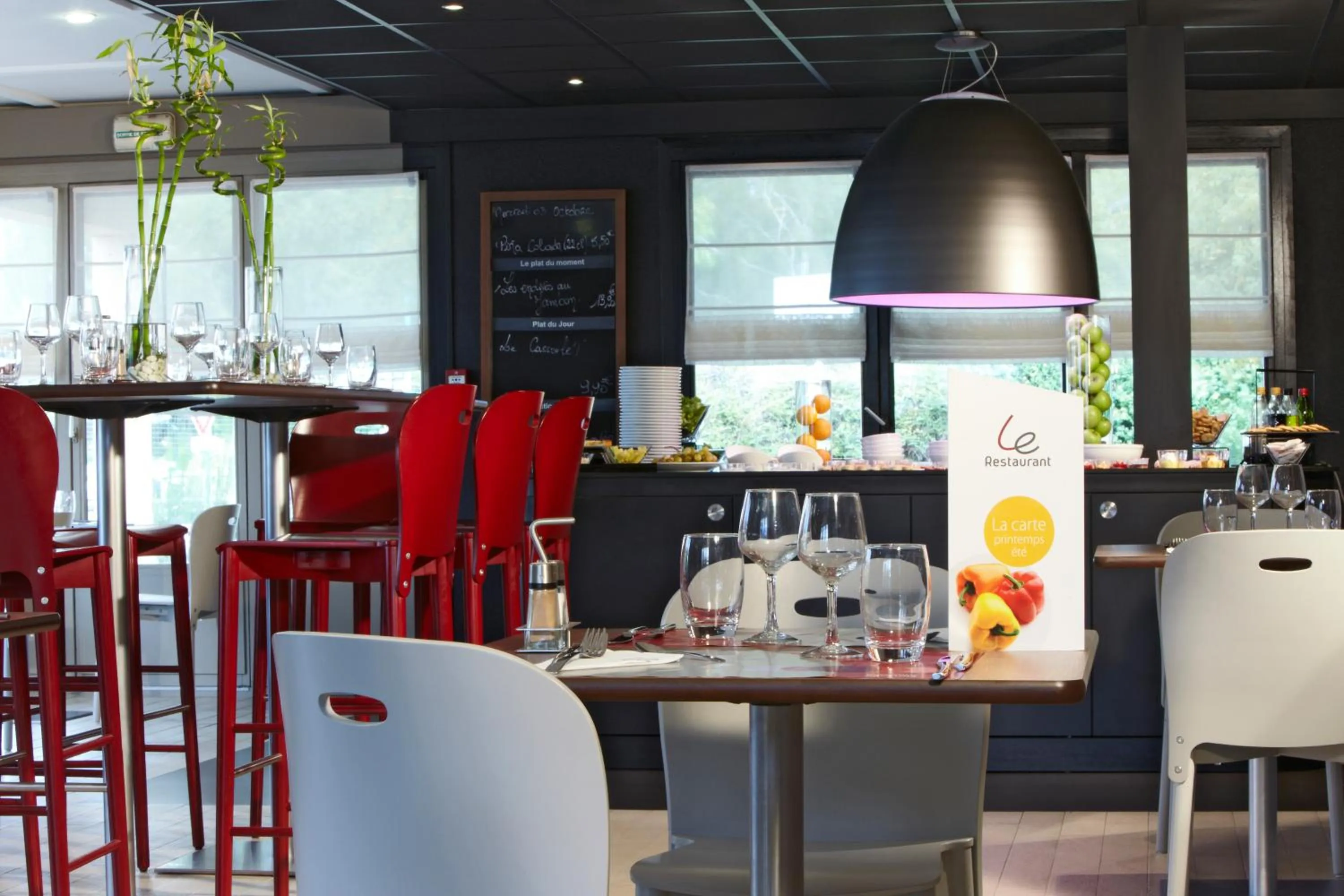 Restaurant/places to eat in Campanile Lille Sud - Douai Cuincy