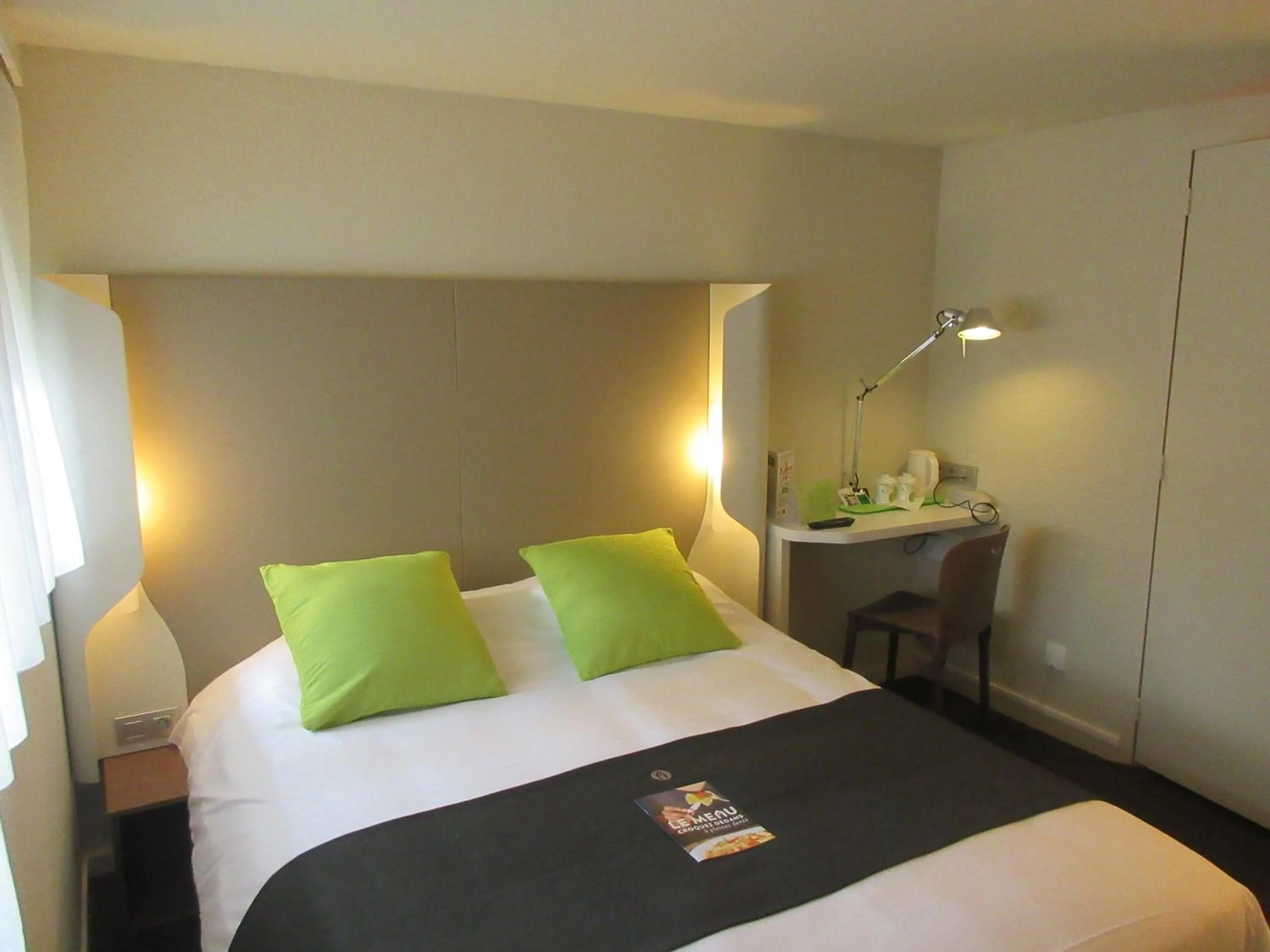 Bed in Campanile Bayeux