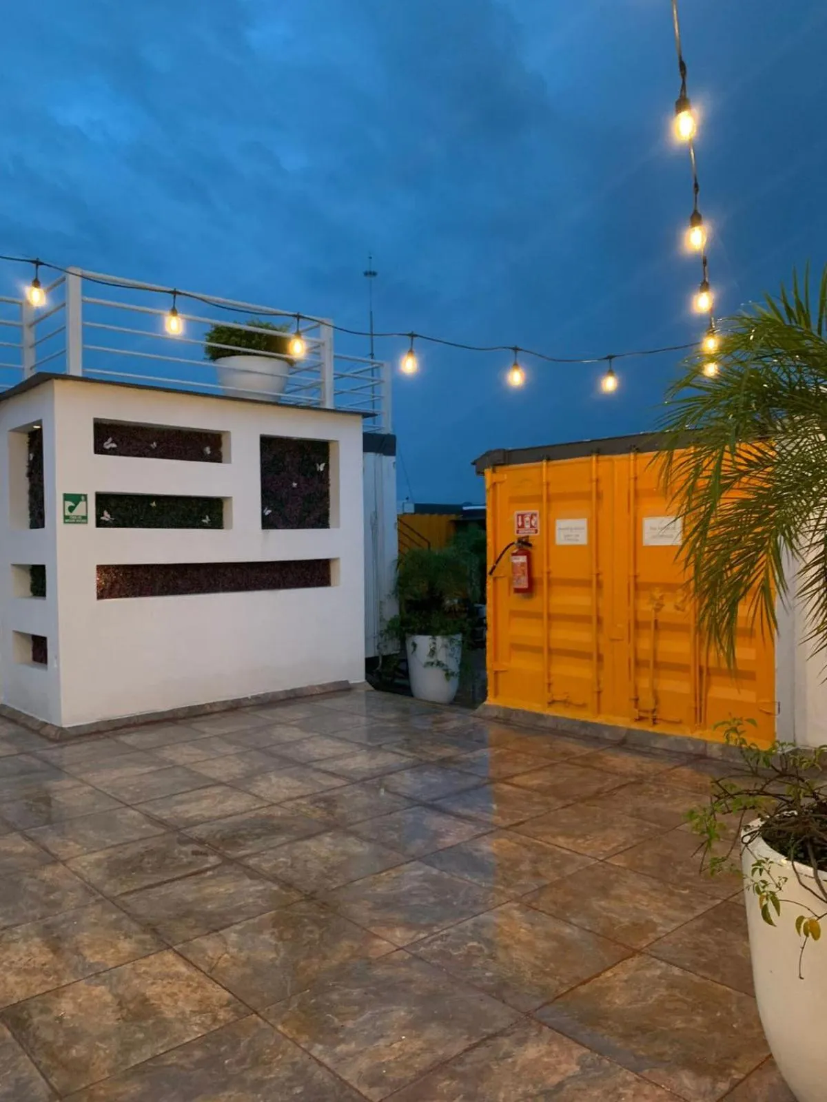 Balcony/Terrace in Container Inn Hotel Aeropuerto