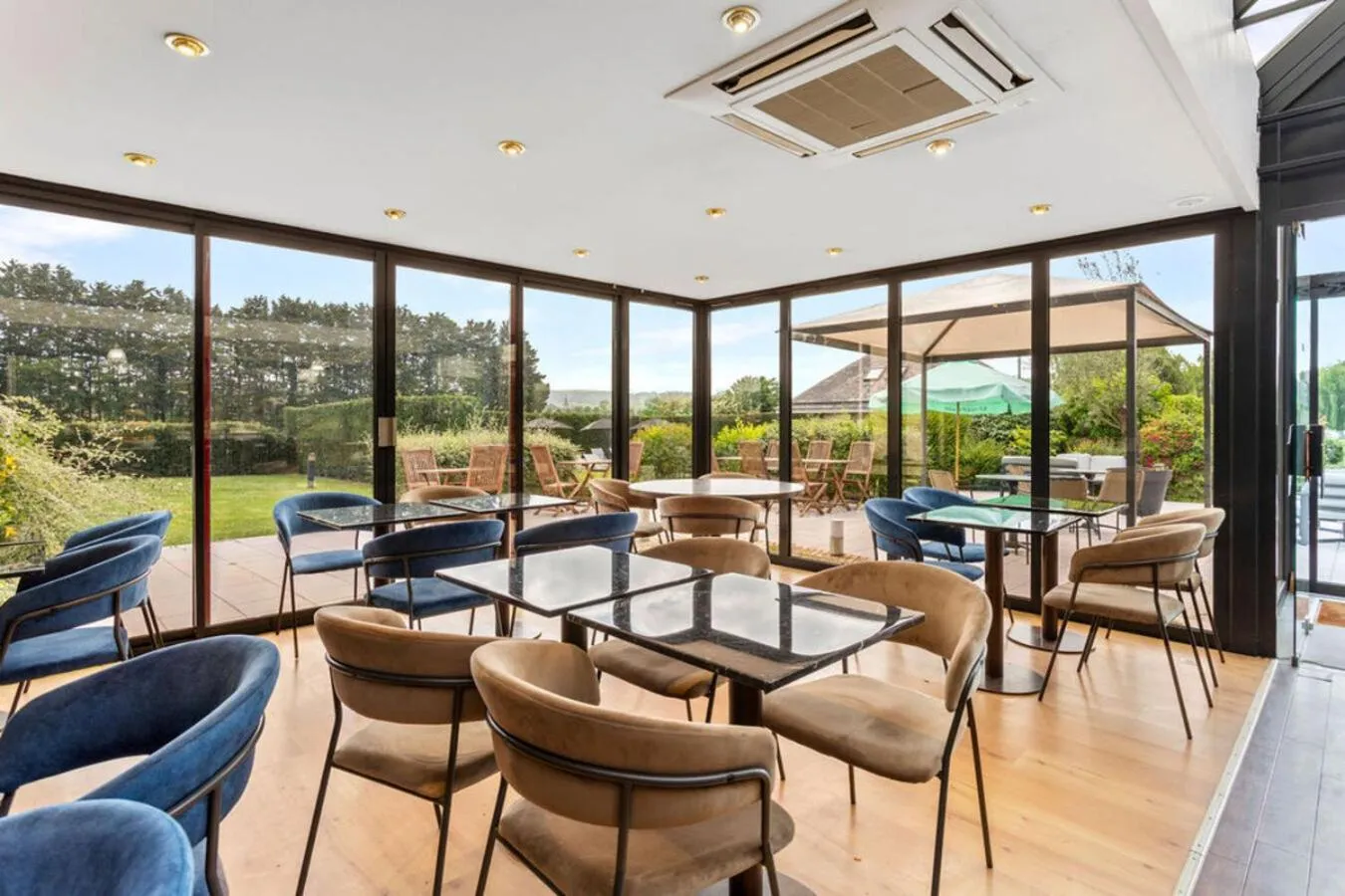 Banquet/Function facilities in Kyriad Deauville - St Arnoult