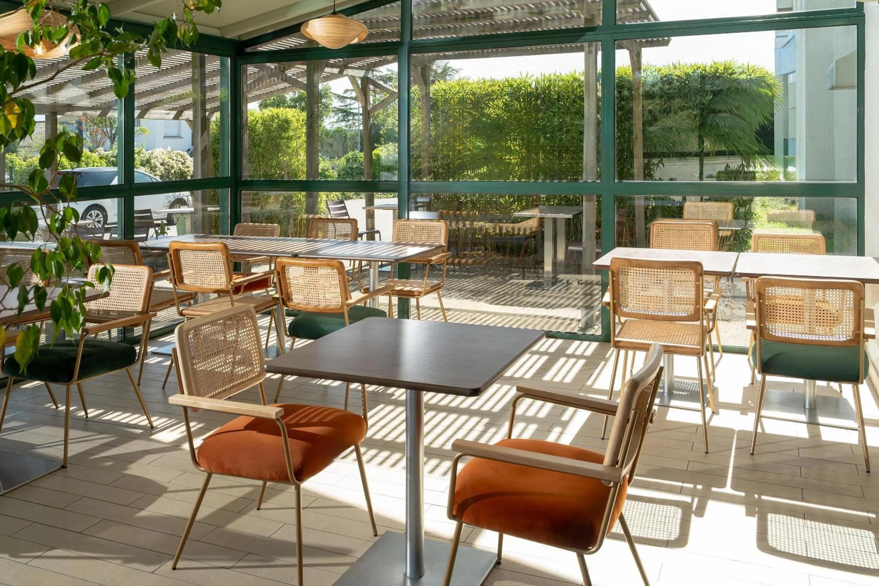 Restaurant/places to eat in Sure Hotel by Best Western Valence Nord-Restaurant