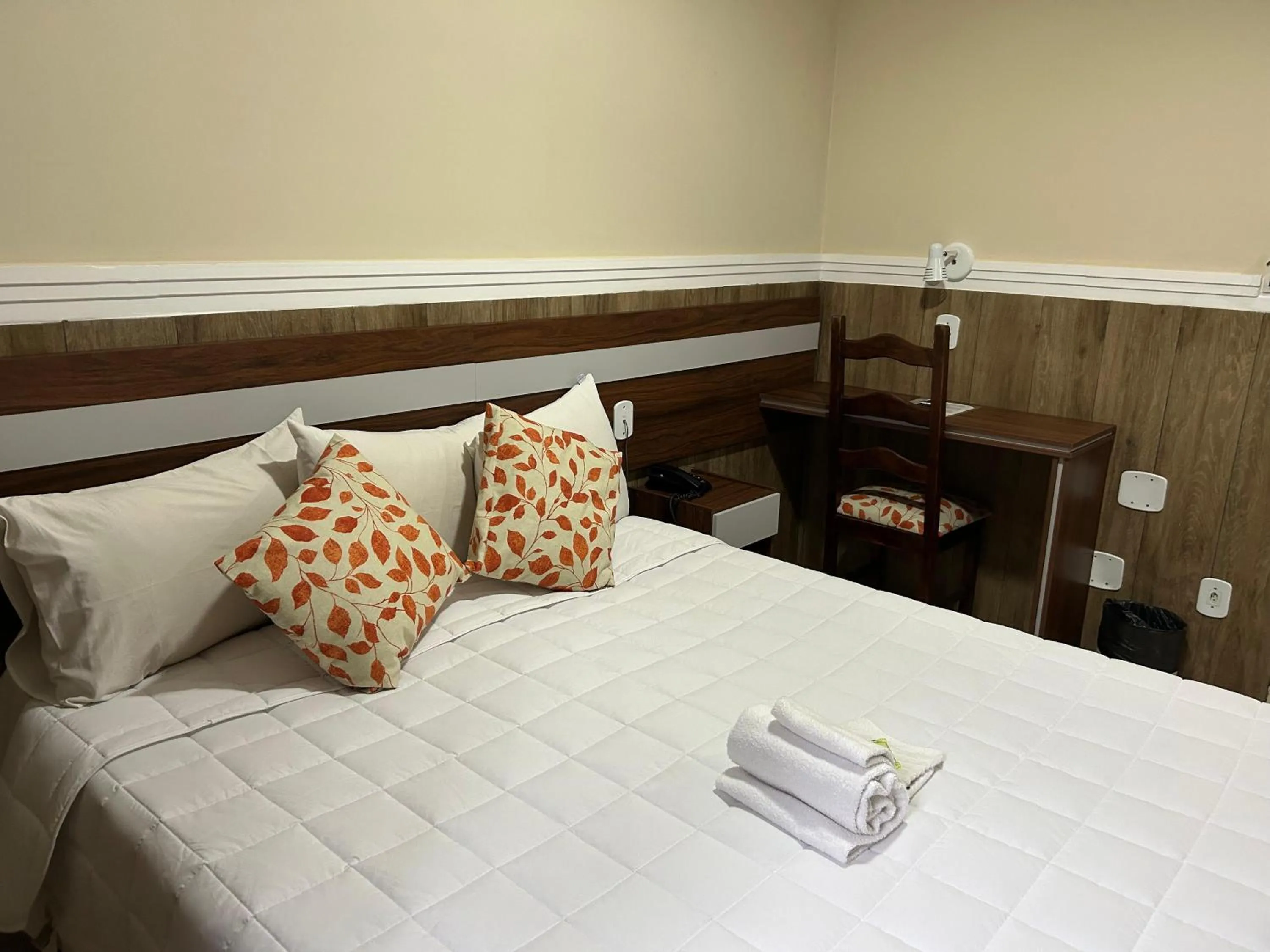 Bed in Hotel Colonial