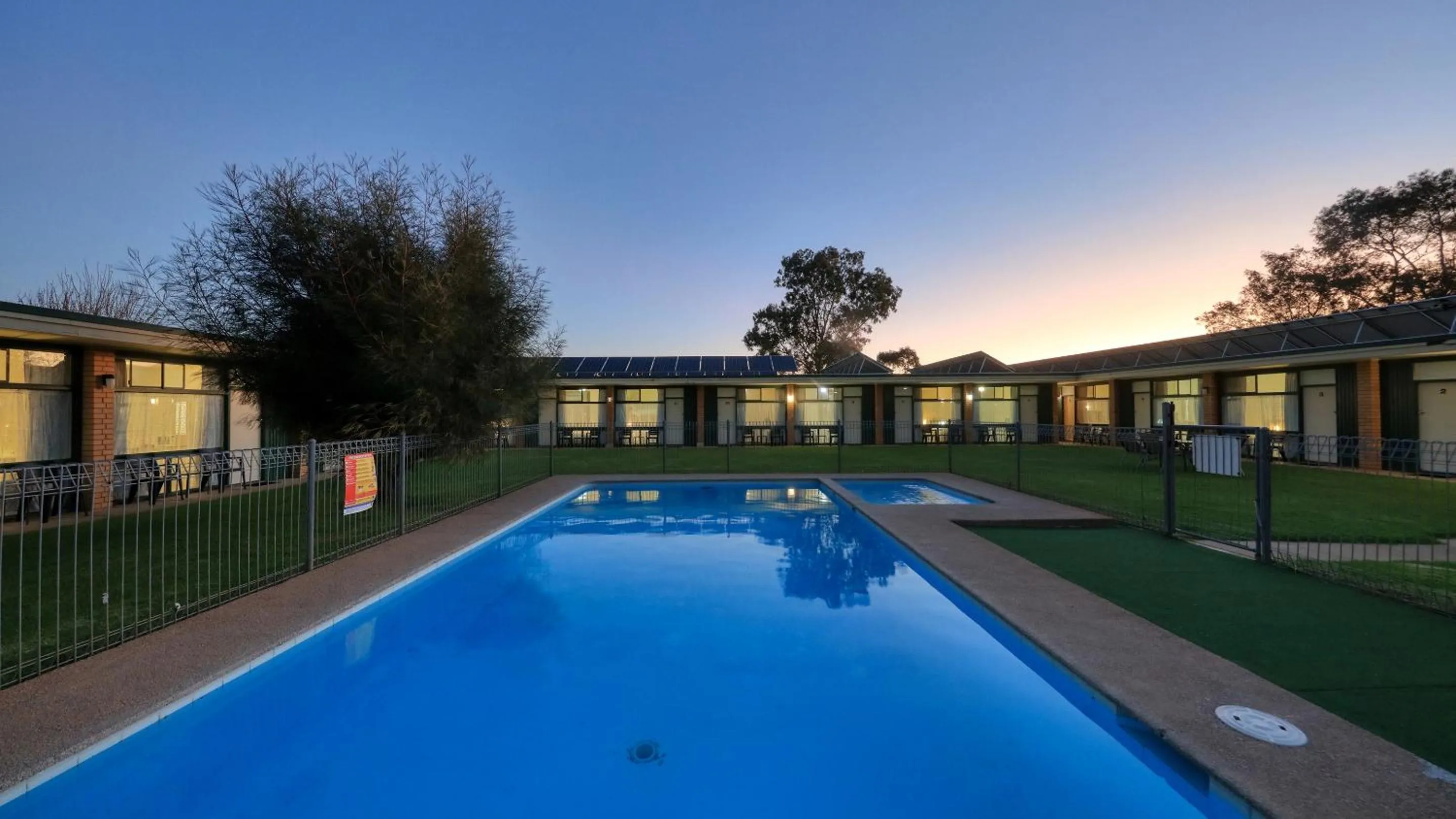 Patio in Junee Motor Inn