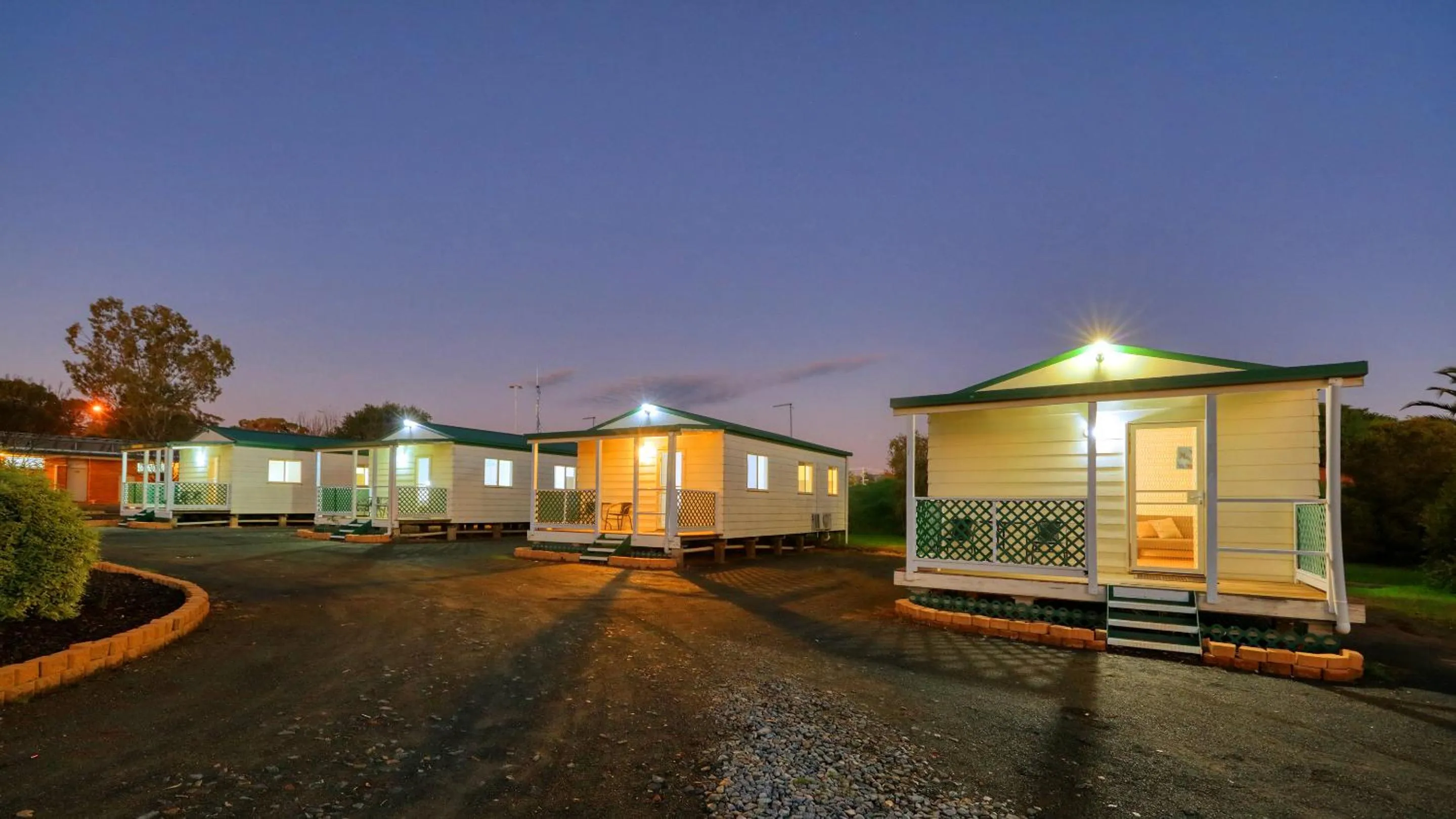 Property building in Junee Motor Inn