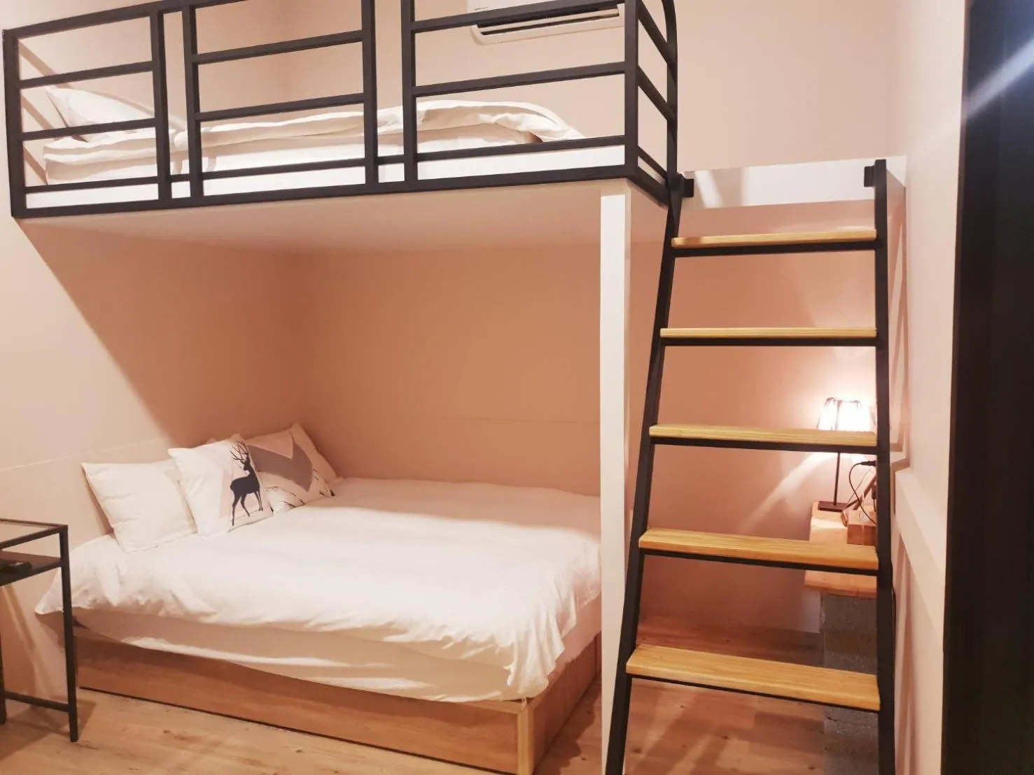 bunk bed, Bed in Tainan Little Day