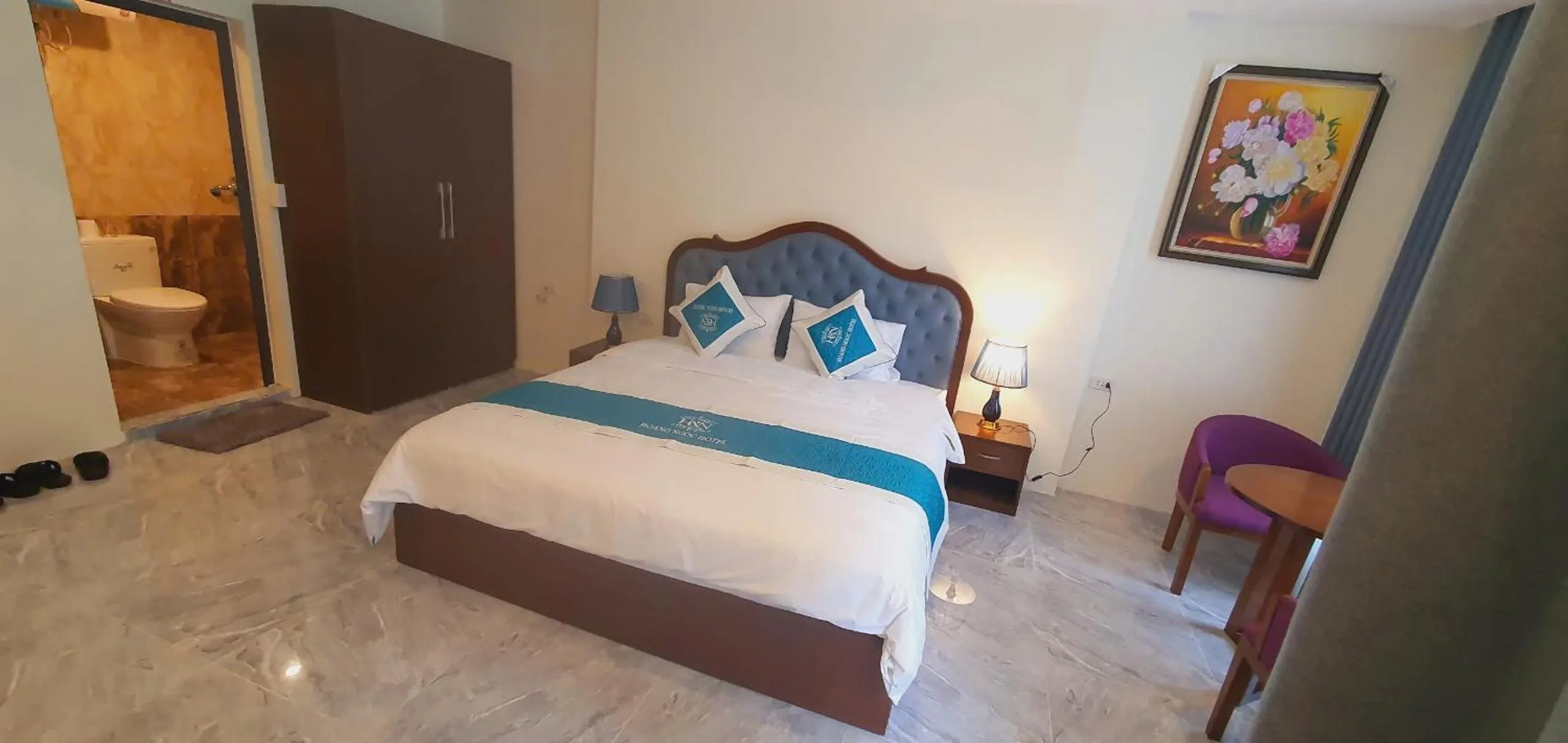 Bed in Hoang Ngoc Hotel