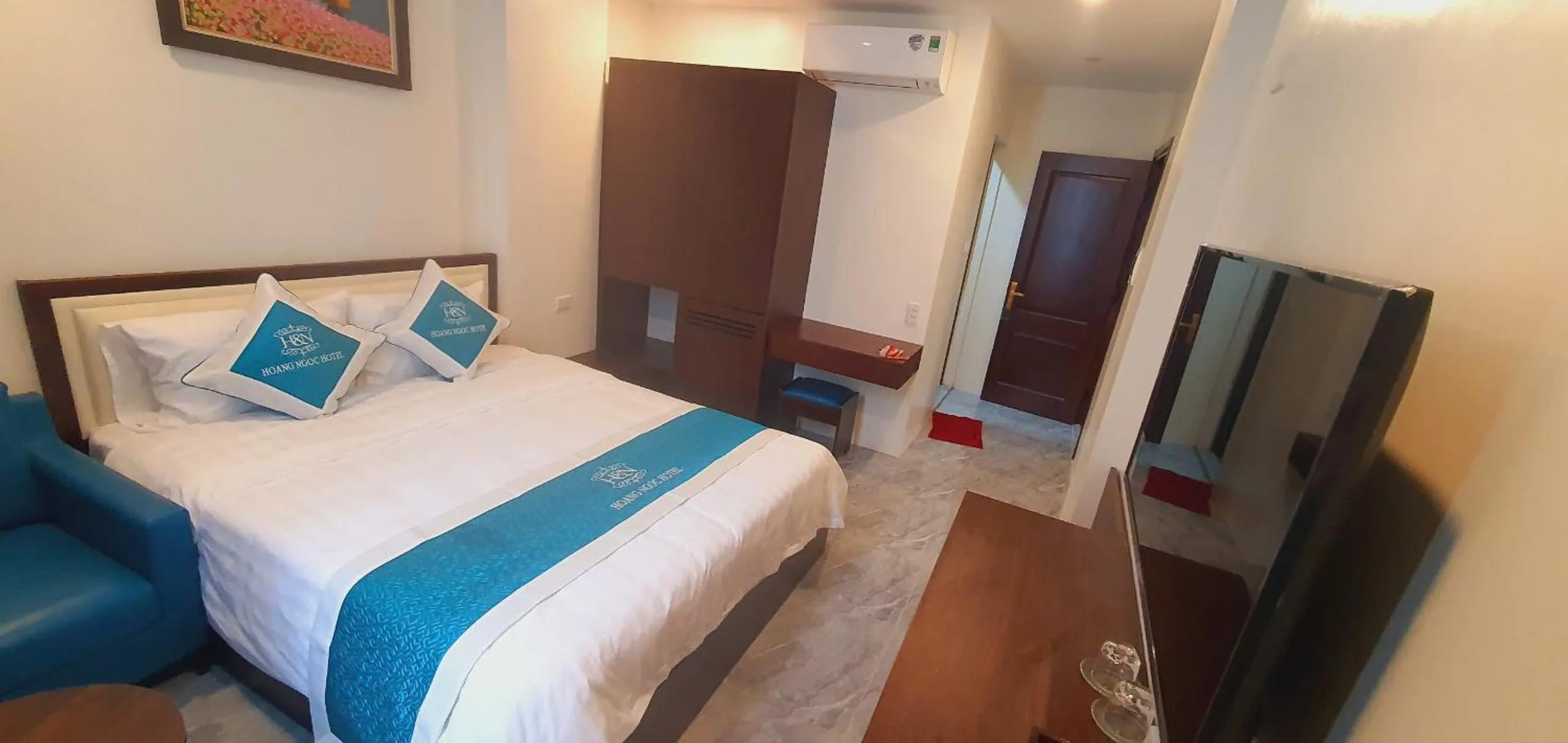 Bed in Hoang Ngoc Hotel