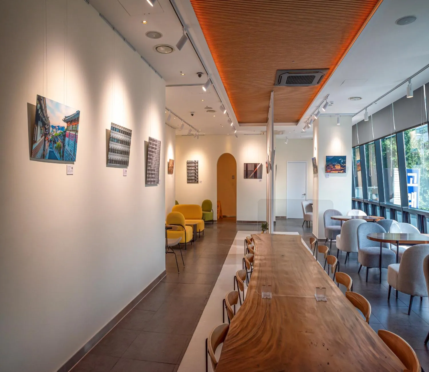 Coffee/tea facilities in Hotel The Designers Seoul Station