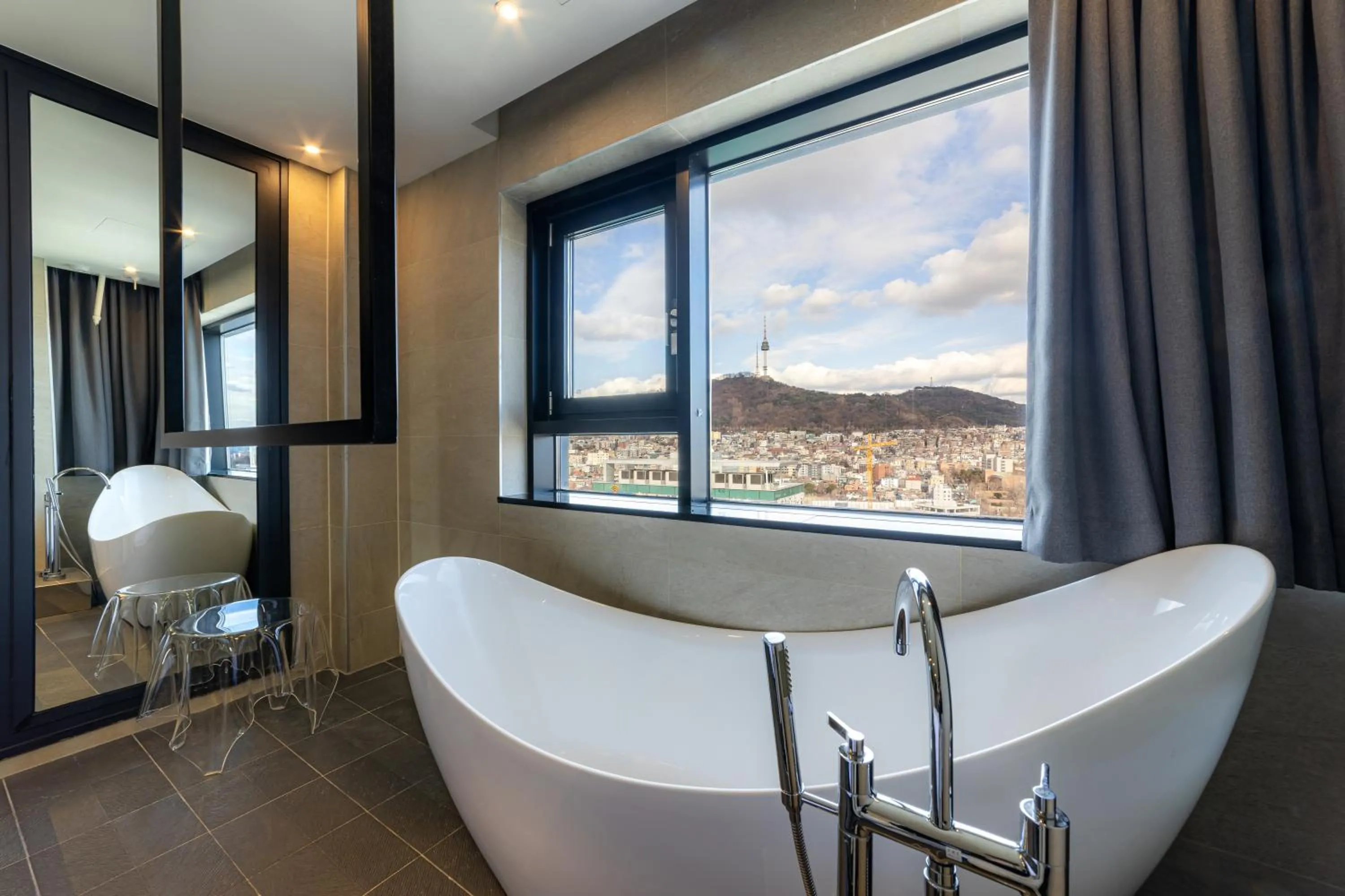 Hotel The Designers Seoul Station