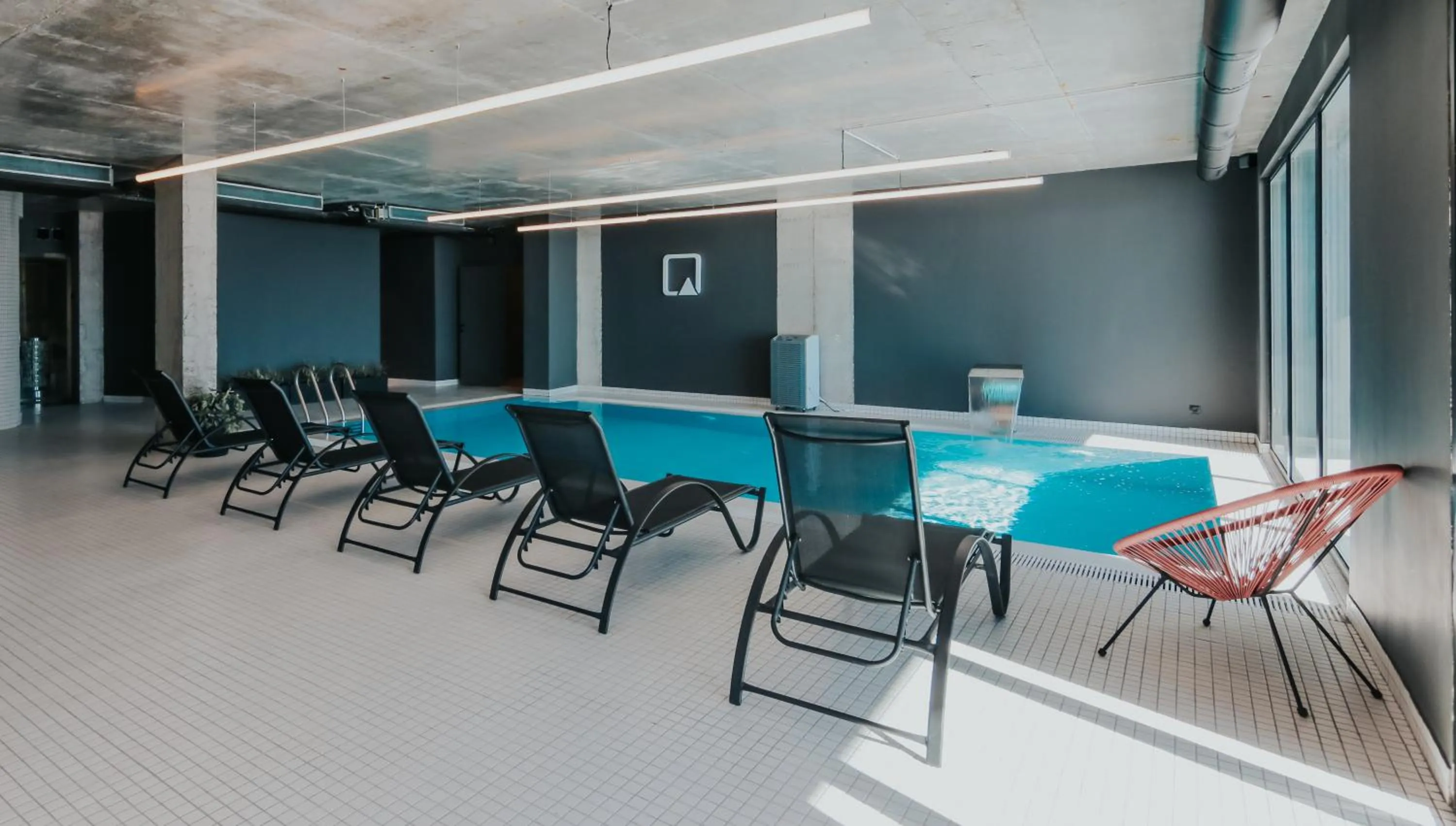 Swimming pool in Quadrum Hotel